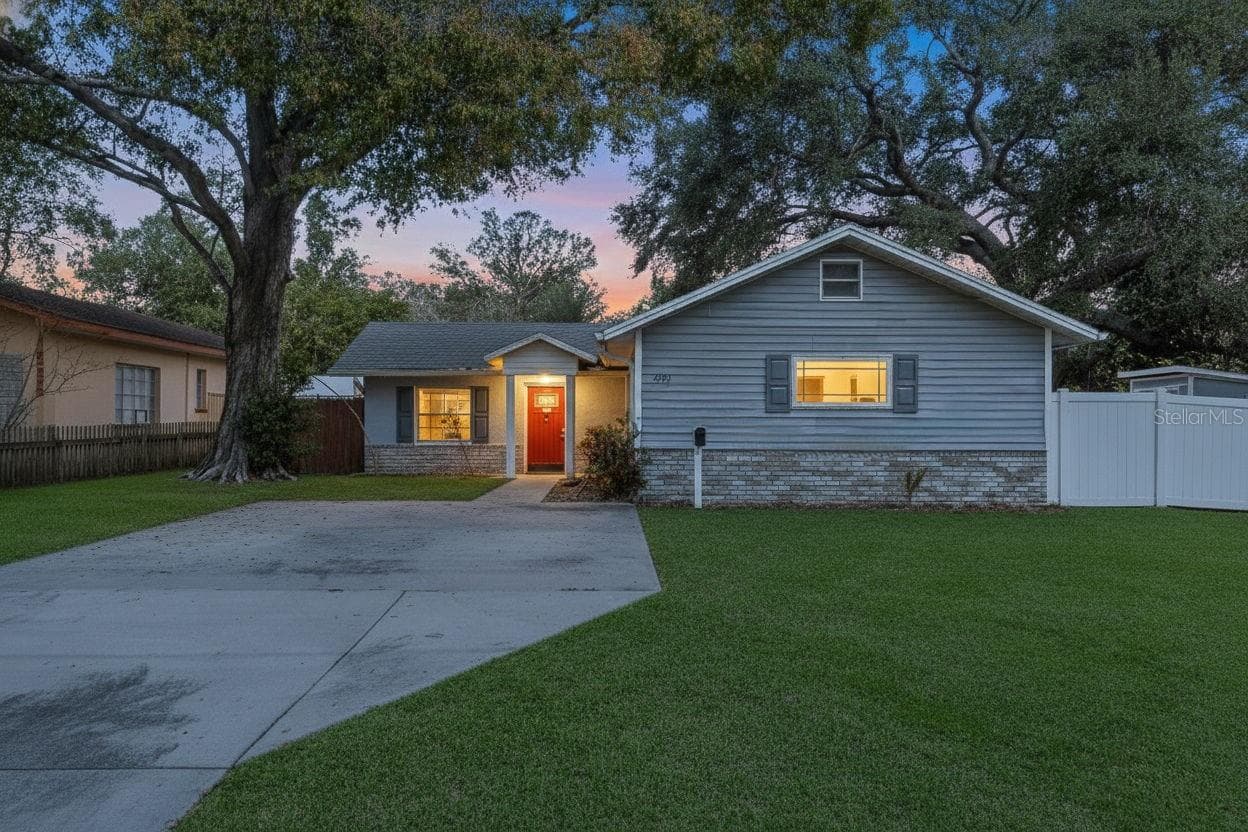 Single Family Residence at 1747 26TH AVE N, ST PETERSBURG, photo 48 of 48