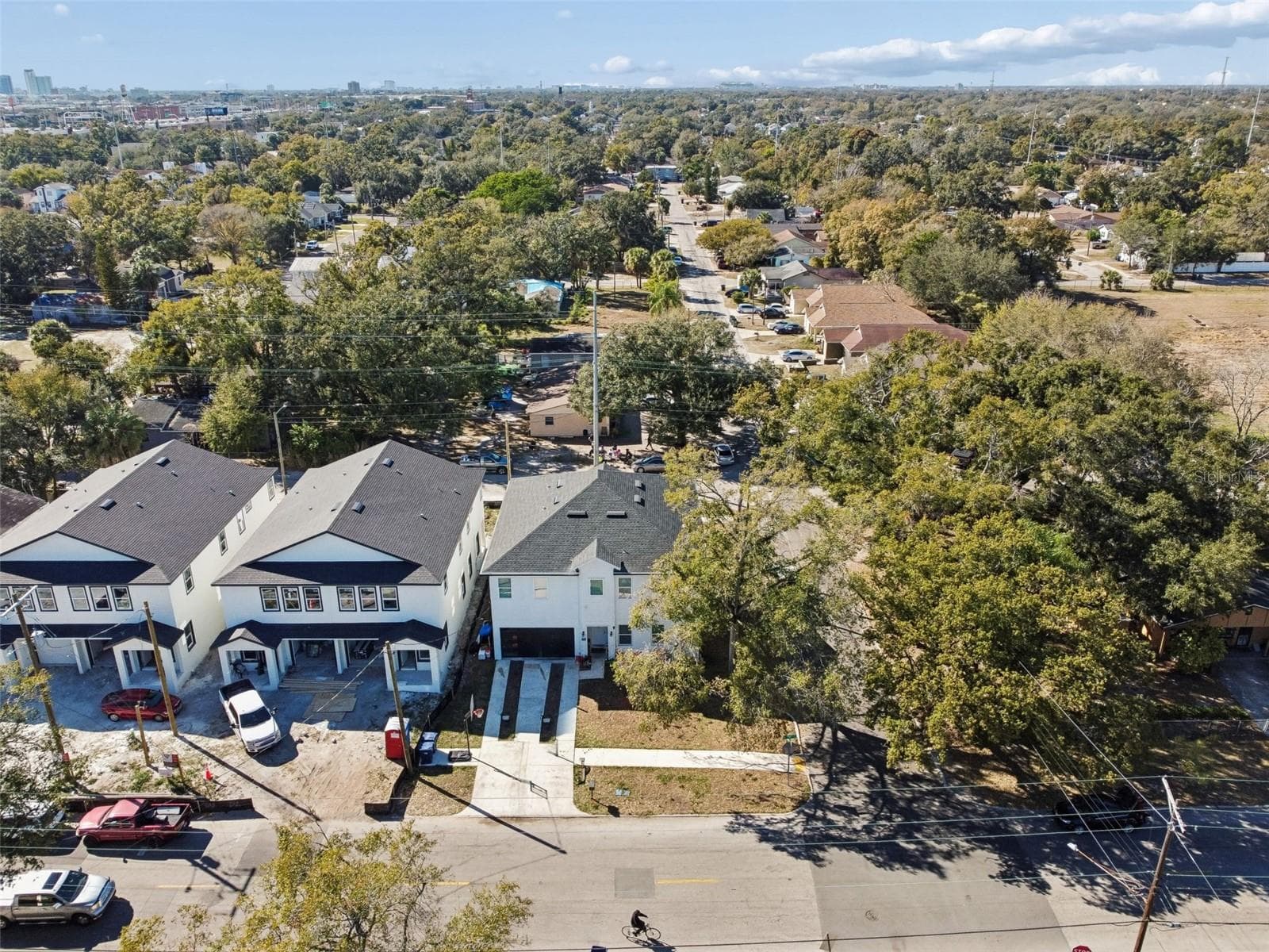 Duplex at 2801 E 19TH AVE, TAMPA, photo 12 of 32