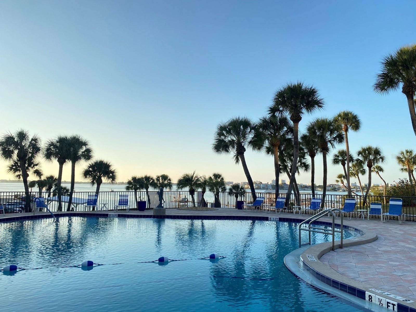 HEATED POOL - 100 BLUFF VIEW DR #317A, BELLEAIR BLUFFS