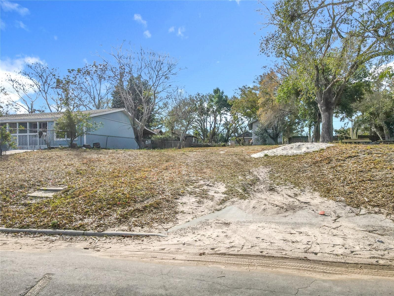 309 WEAVER AVE