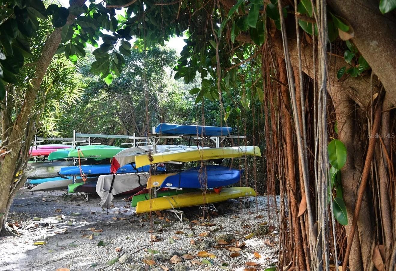 Kayak storage - 531 SUTTON PL, LONGBOAT KEY