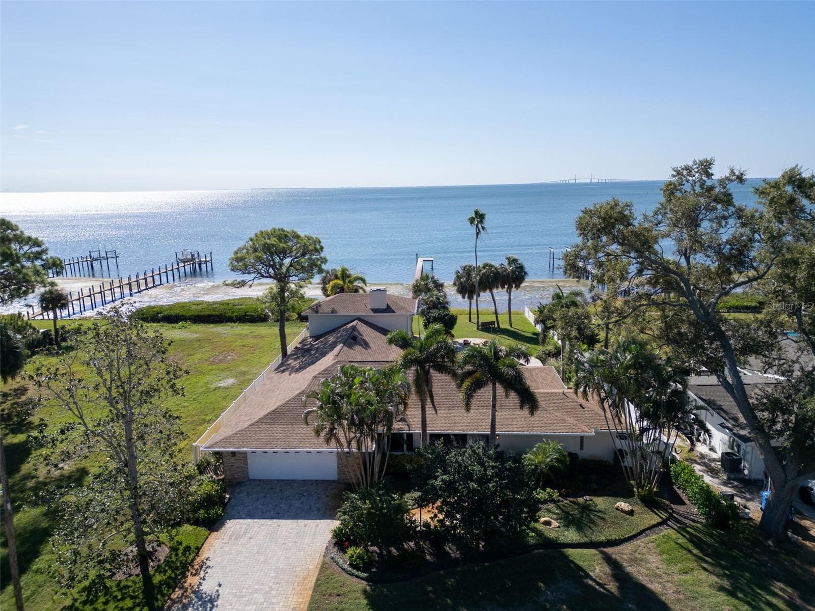 Stunning Water views - 1100 FRIENDLY WAY S, ST PETERSBURG
