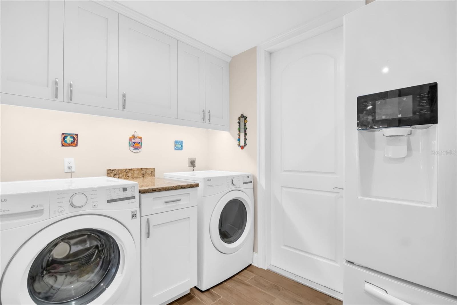 1st Floor Laundry Mudroom off Kitchen - 1100 FRIENDLY WAY S, ST PETERSBURG