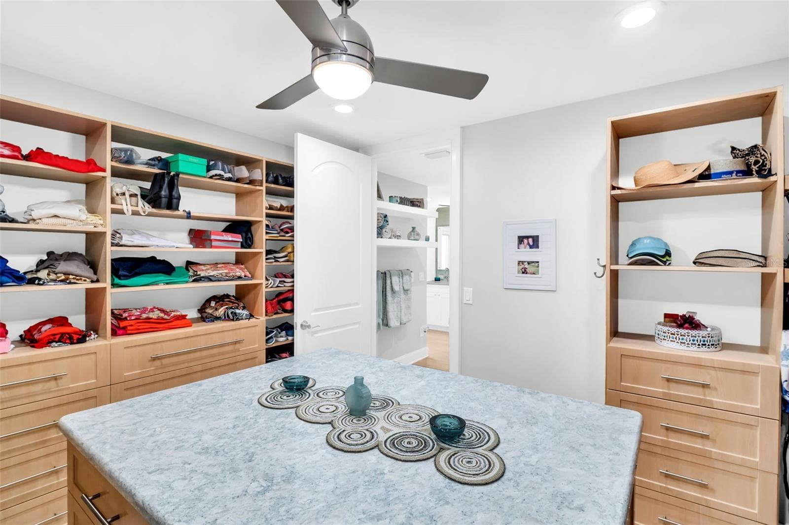 Owners Suite Walk-in Closet with Built-ins - 1100 FRIENDLY WAY S, ST PETERSBURG