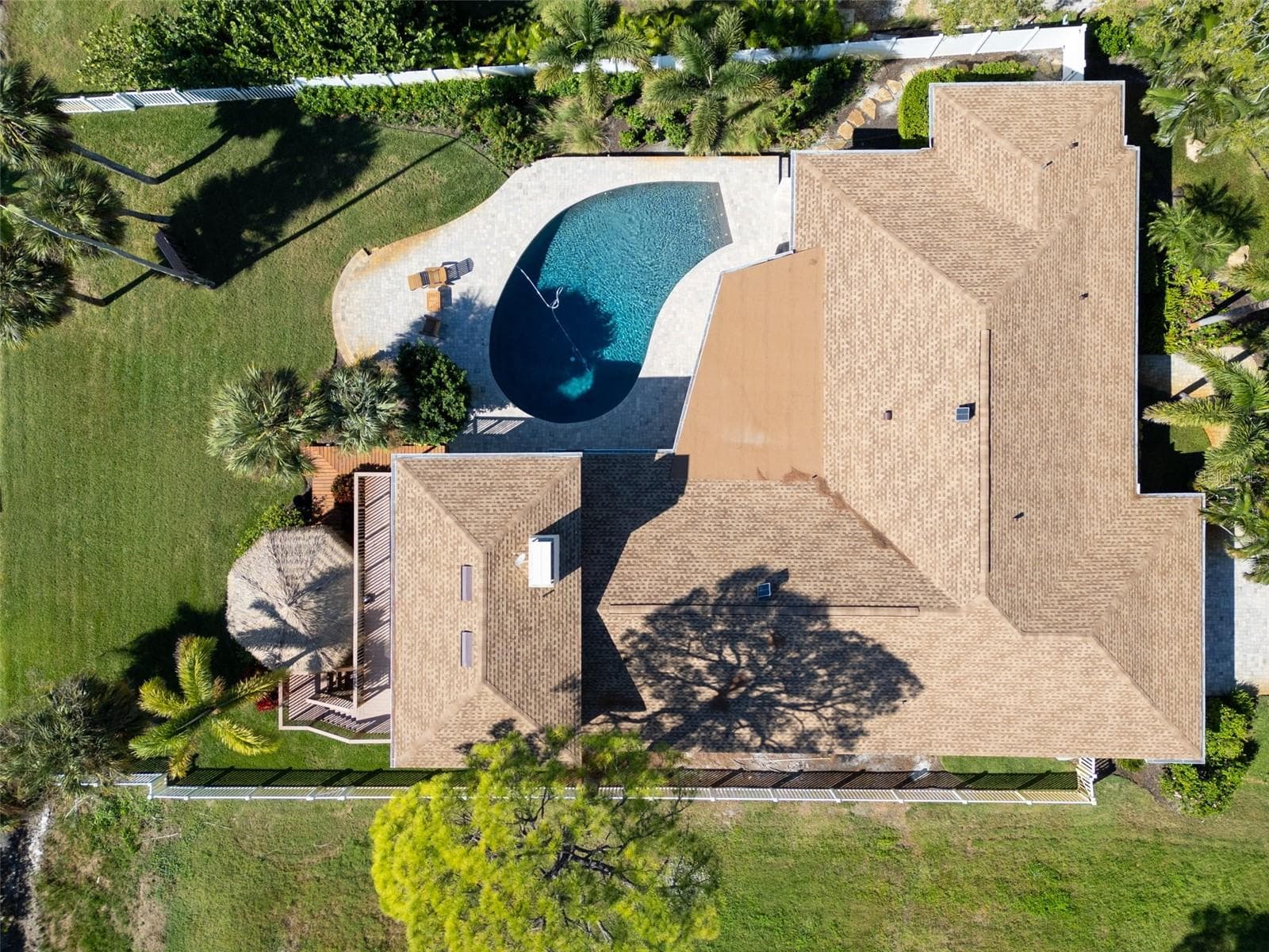 Single Family Residence at 1100 FRIENDLY WAY S, ST PETERSBURG, photo 50 of 52