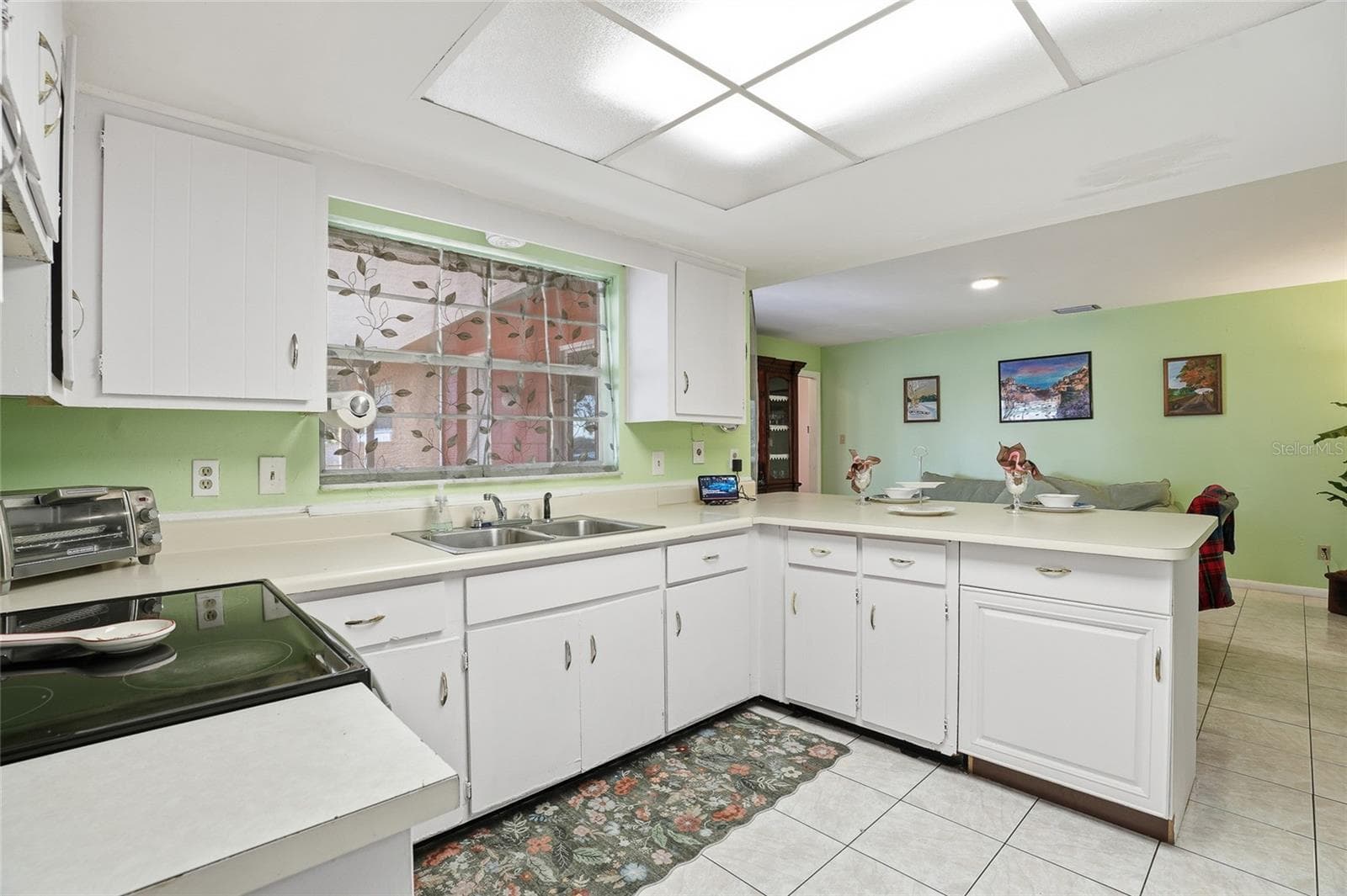 Single Family Residence at 7002 CRESTLAKE DR, ORLANDO, photo 19 of 48