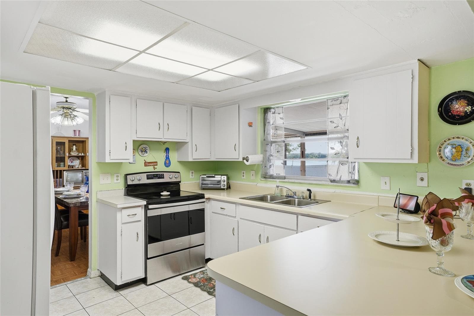 Single Family Residence at 7002 CRESTLAKE DR, ORLANDO, photo 22 of 48