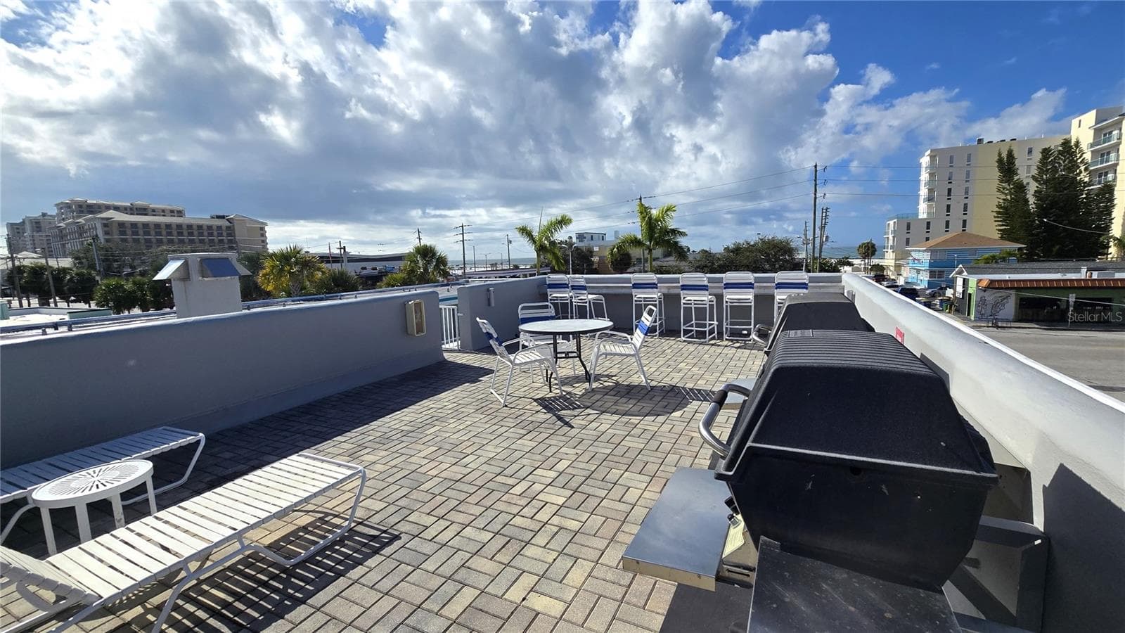 Condo - Hotel at 603 MANDALAY AVE #207, CLEARWATER BEACH, photo 4 of 19