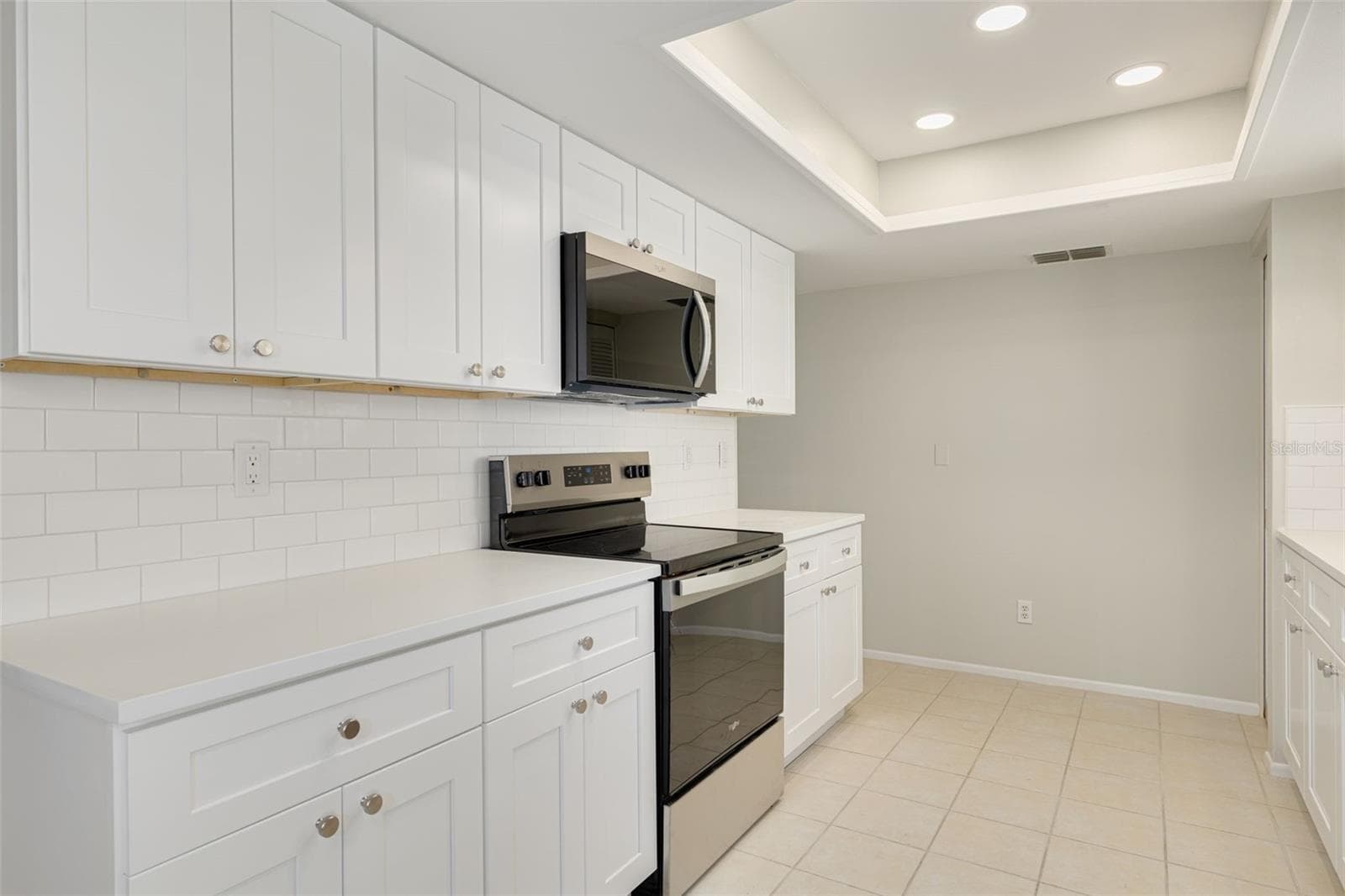 Single Family Residence at 3569 OAK LAKE DR, PALM HARBOR, photo 6 of 42