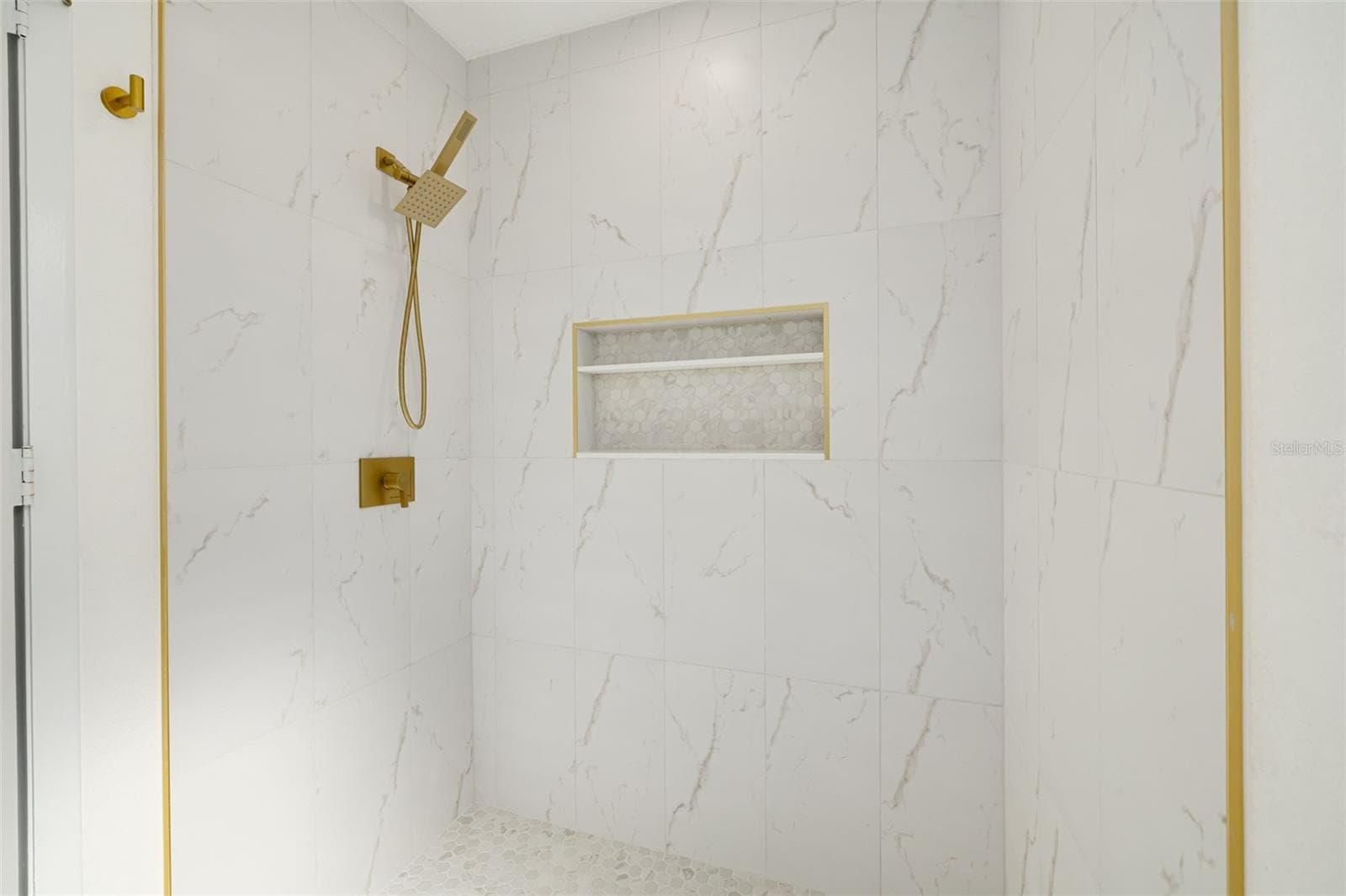 Primary Shower - 3569 OAK LAKE DR, PALM HARBOR