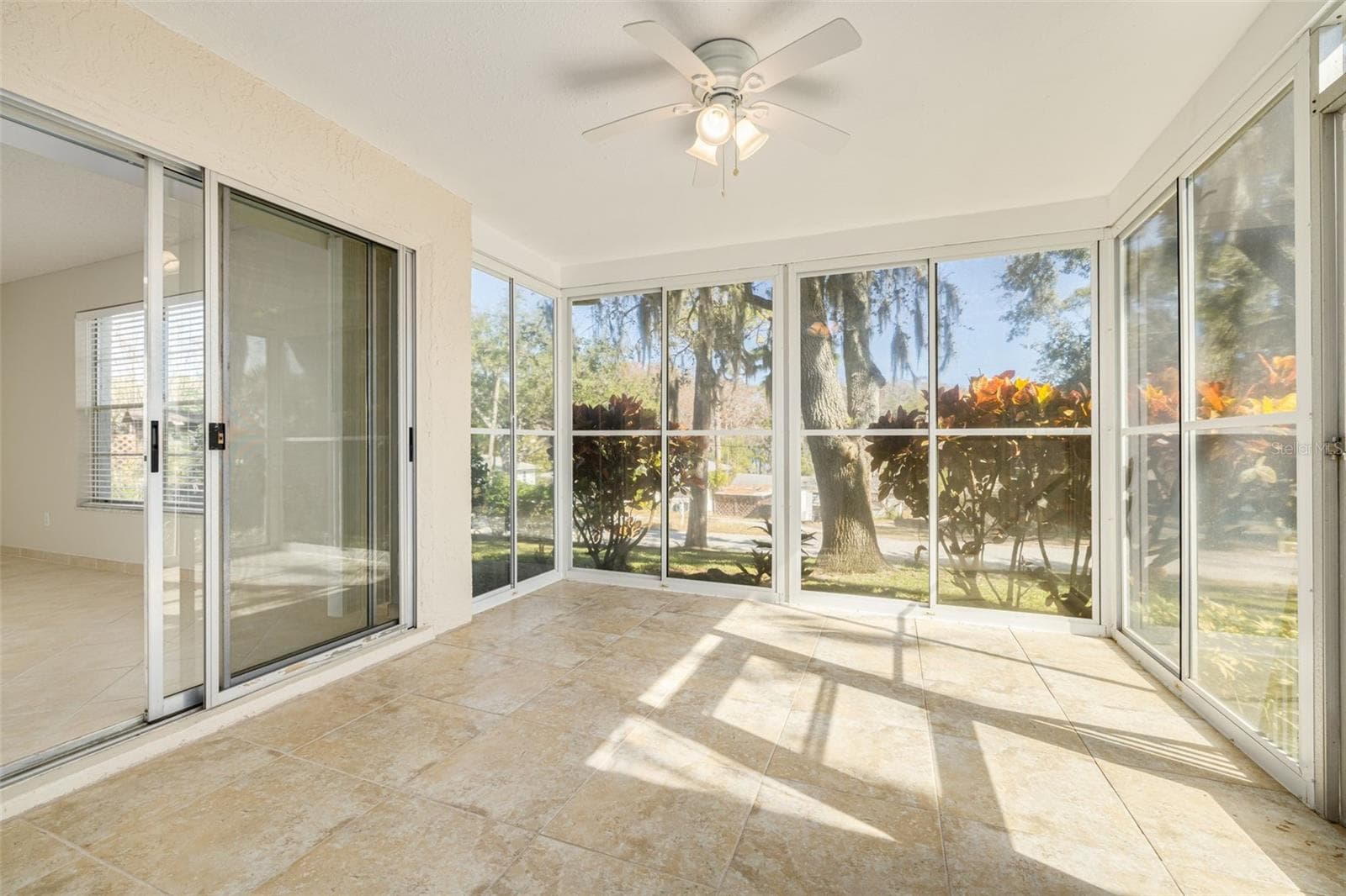 Lanai - 3569 OAK LAKE DR, PALM HARBOR
