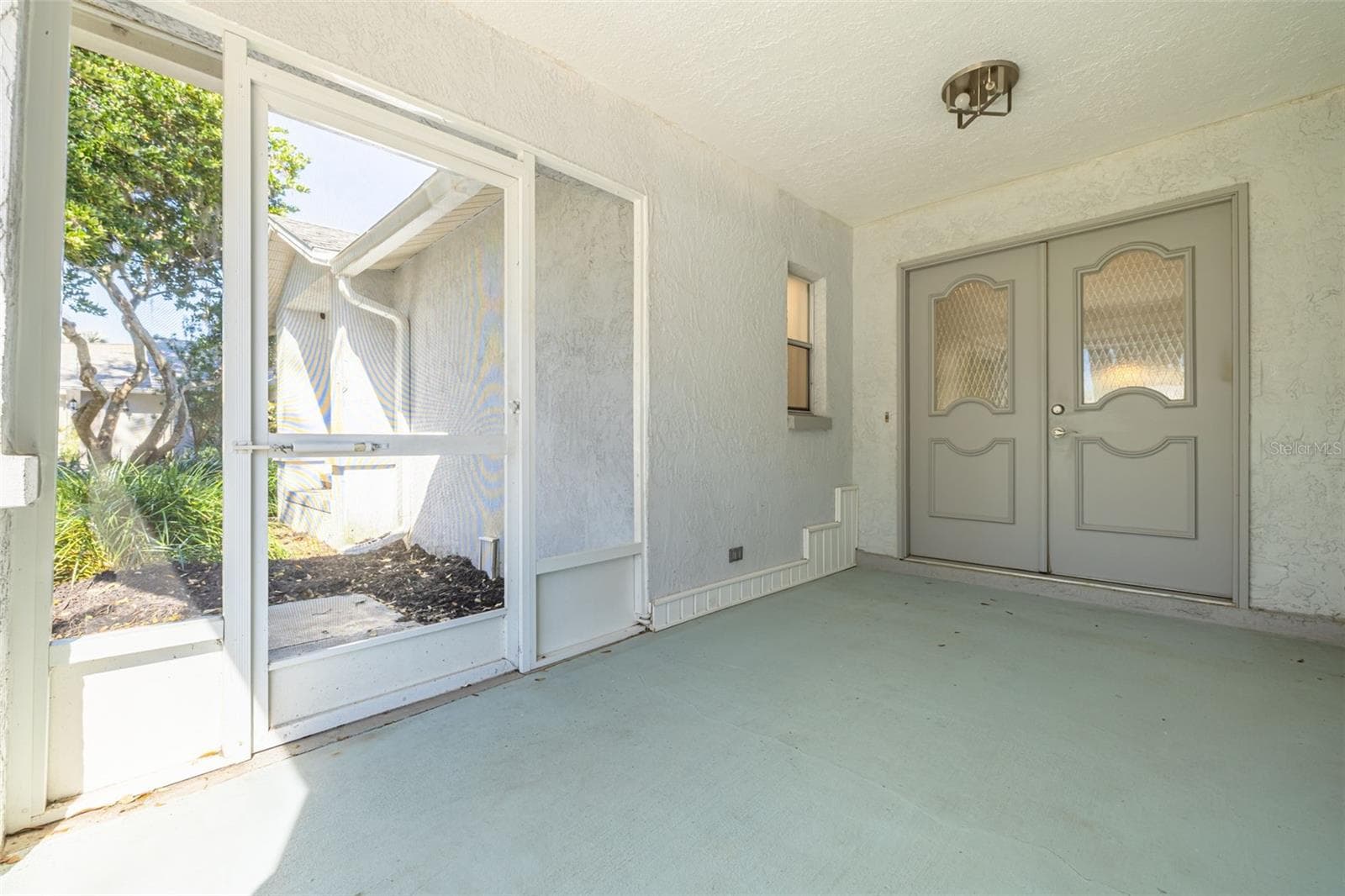 Front Porch - 3569 OAK LAKE DR, PALM HARBOR