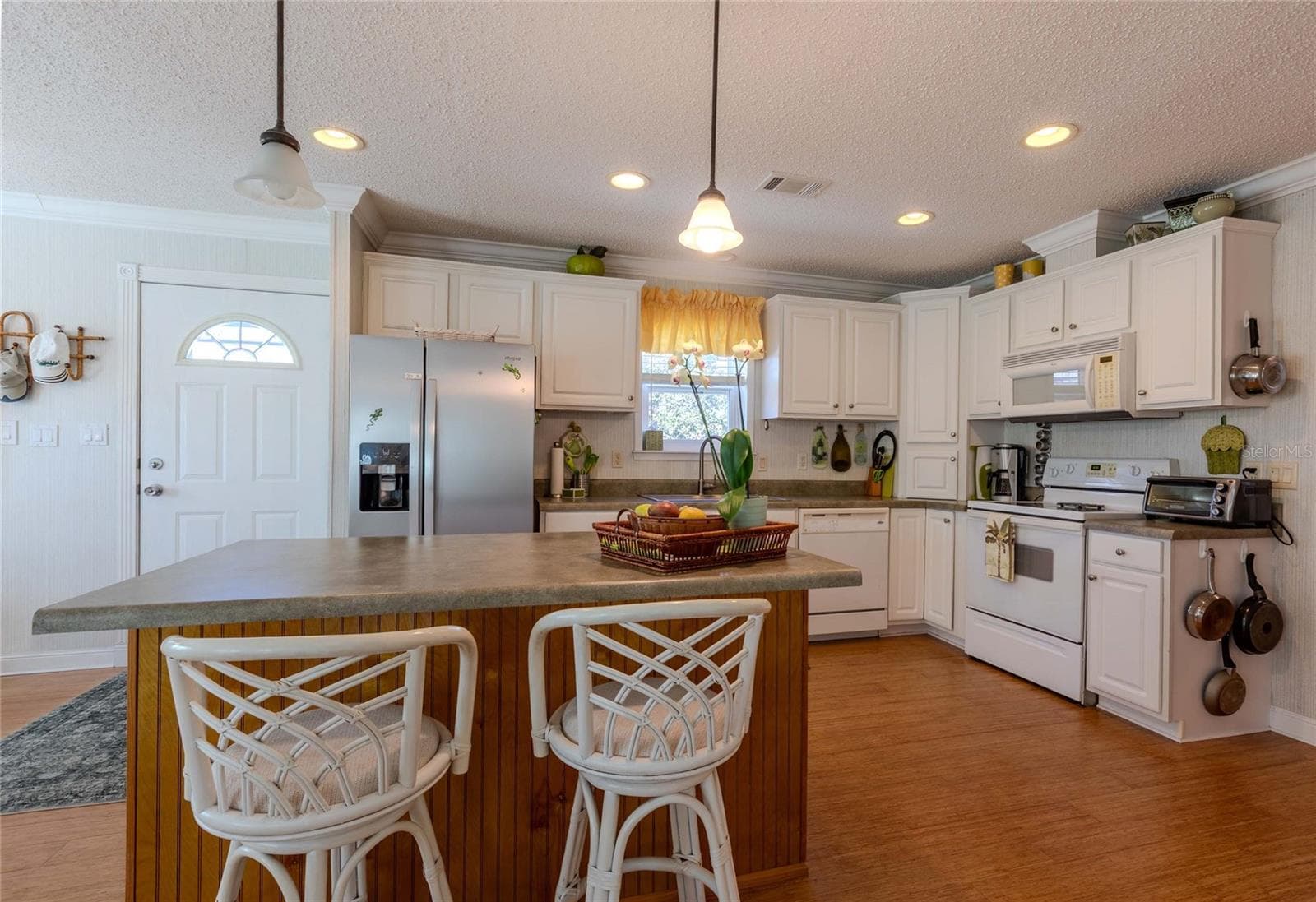 Manufactured Home at 2100 KINGS HWY #52, PORT CHARLOTTE, photo 6 of 59