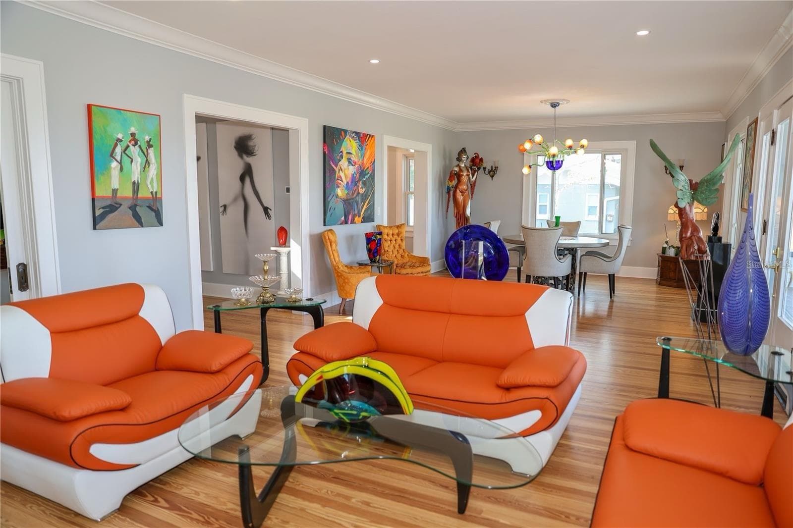 Single Family Residence at 2041 BEACH DR SE, ST PETERSBURG, photo 17 of 31