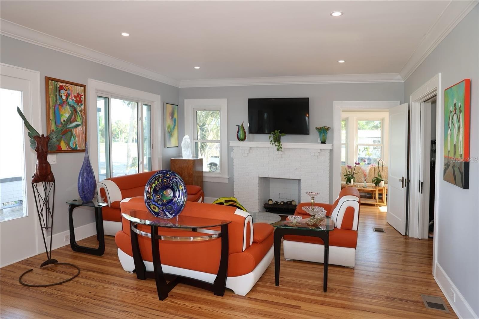 Single Family Residence at 2041 BEACH DR SE, ST PETERSBURG, photo 18 of 31