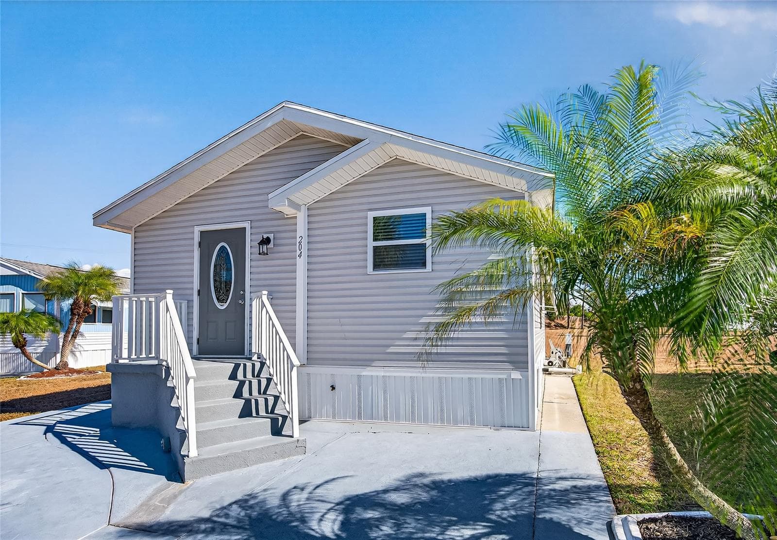 204 CROWN POINT DR