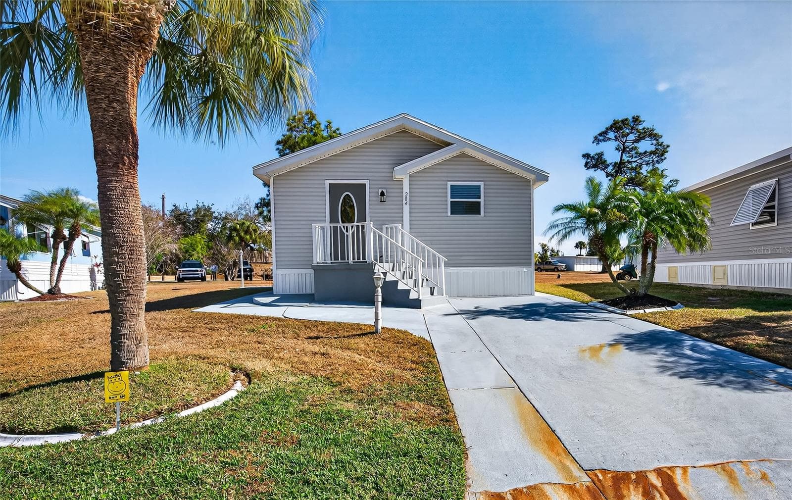 Manufactured Home at 204 CROWN POINT DR, NOKOMIS, photo 9 of 78