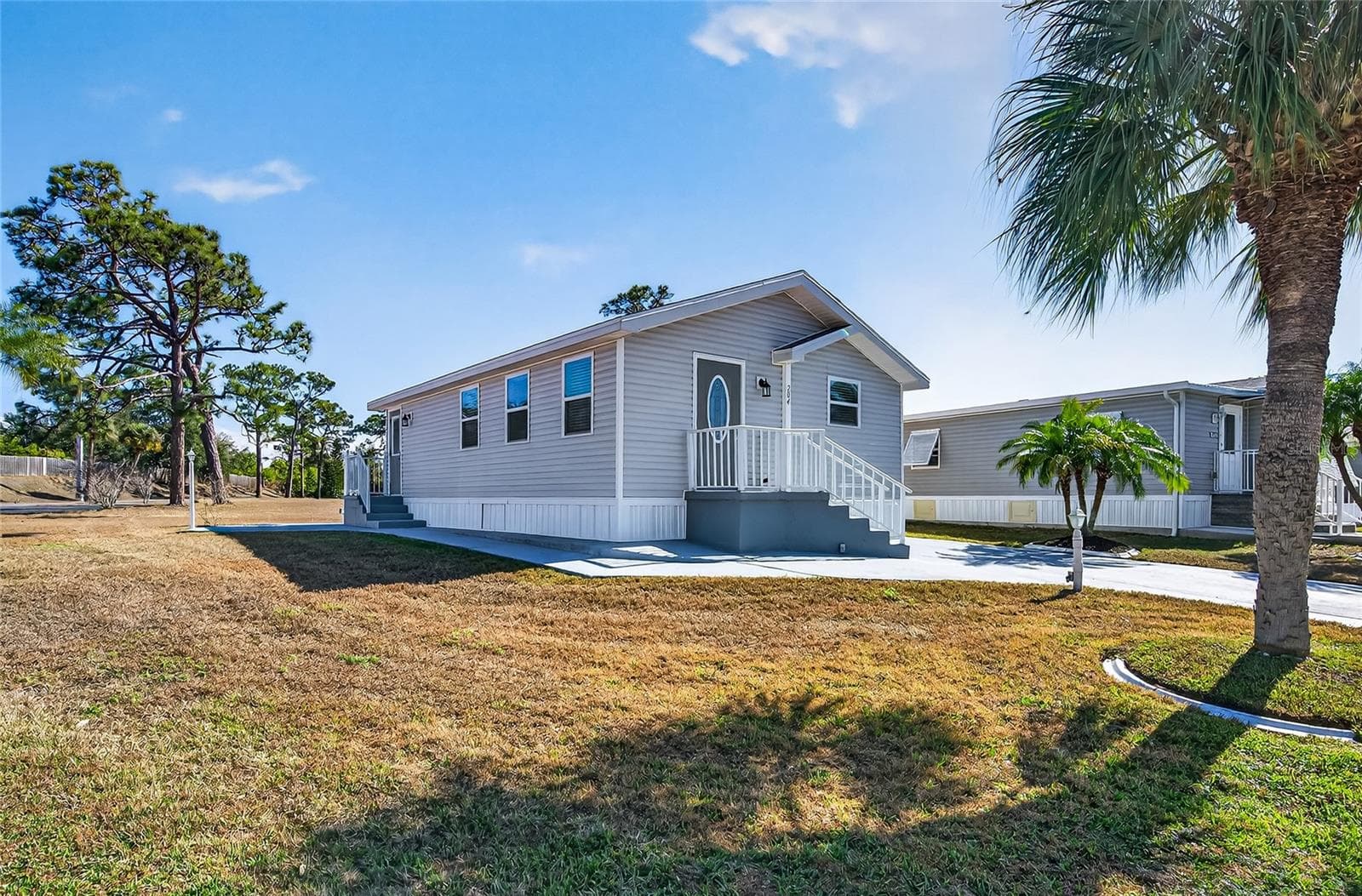 Manufactured Home at 204 CROWN POINT DR, NOKOMIS, photo 13 of 78