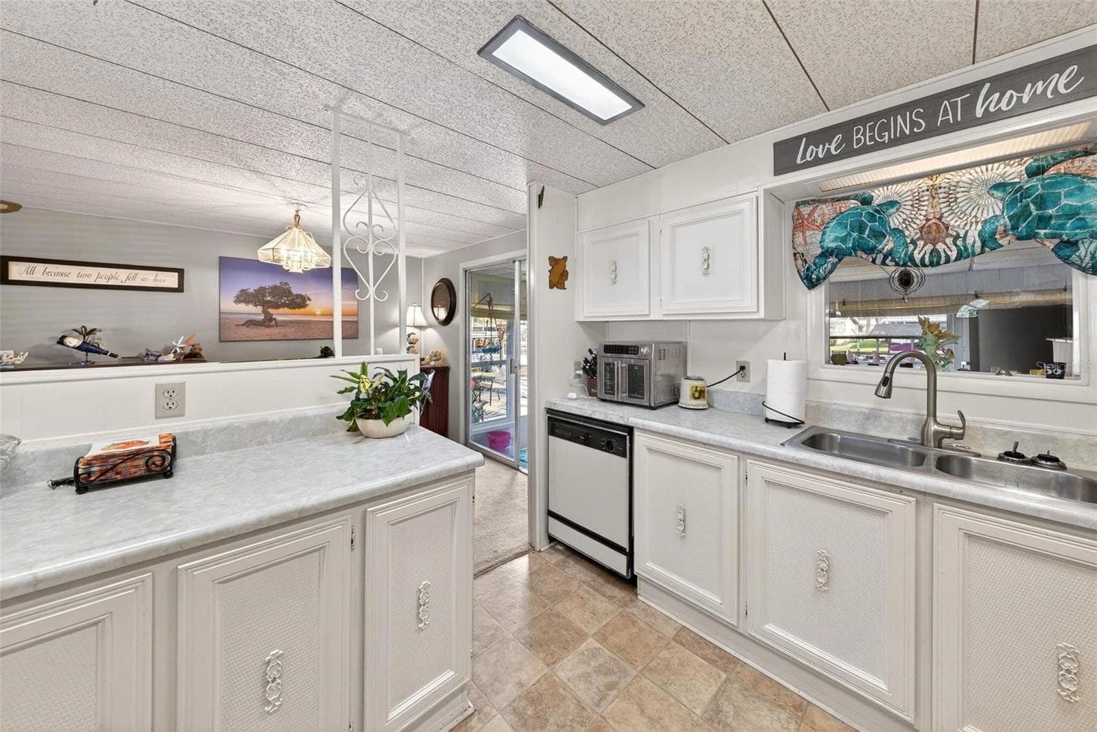 Mobile Home at 1018 SOUTHLAND DR, TAVARES, photo 16 of 67