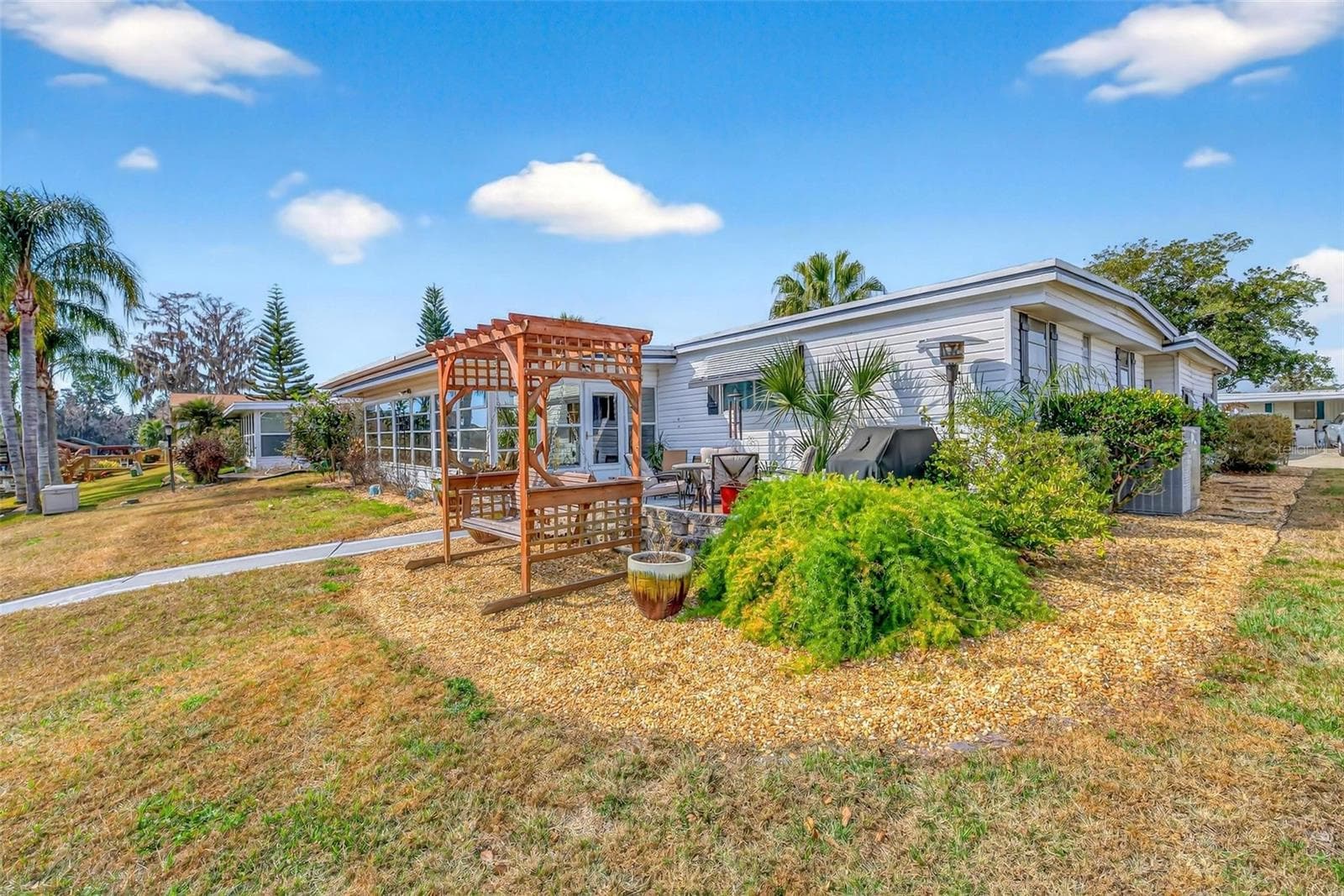 Mobile Home at 1018 SOUTHLAND DR, TAVARES, photo 51 of 67