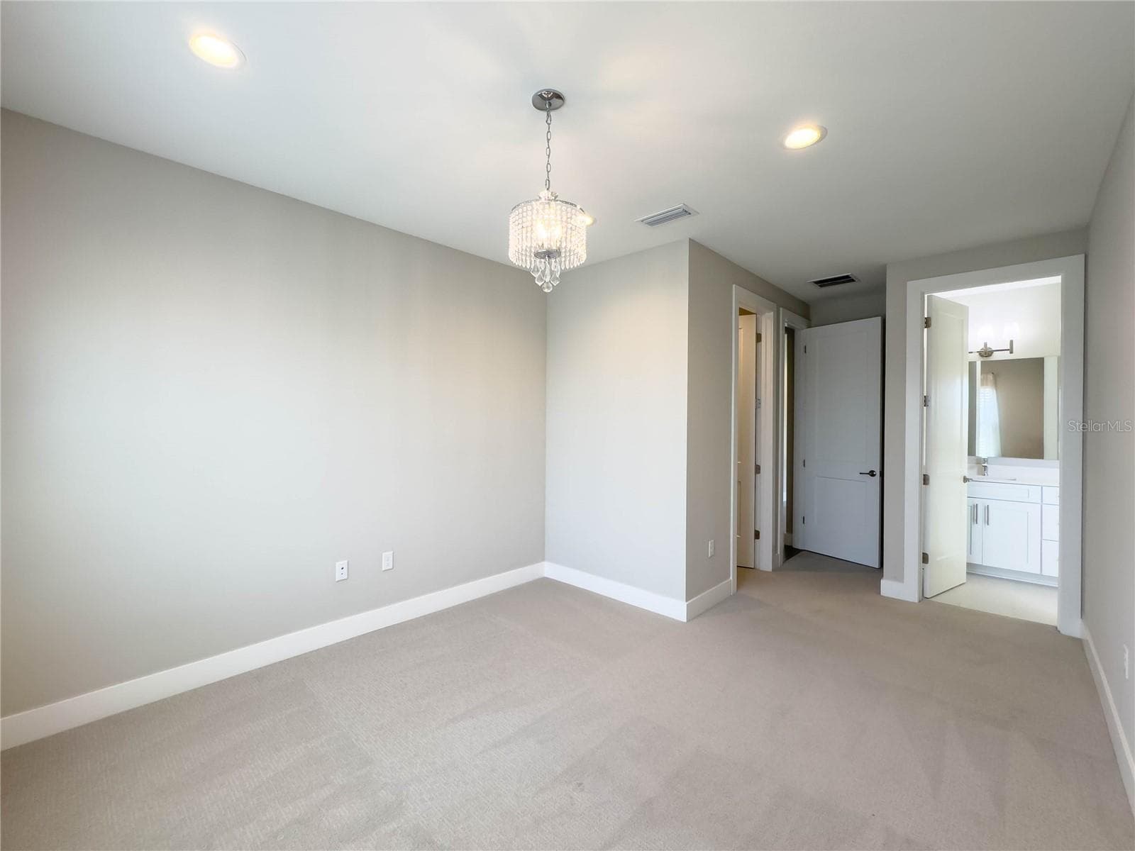 Single Family Residence at 16210 RAVENNA CT, MONTVERDE, photo 42 of 52