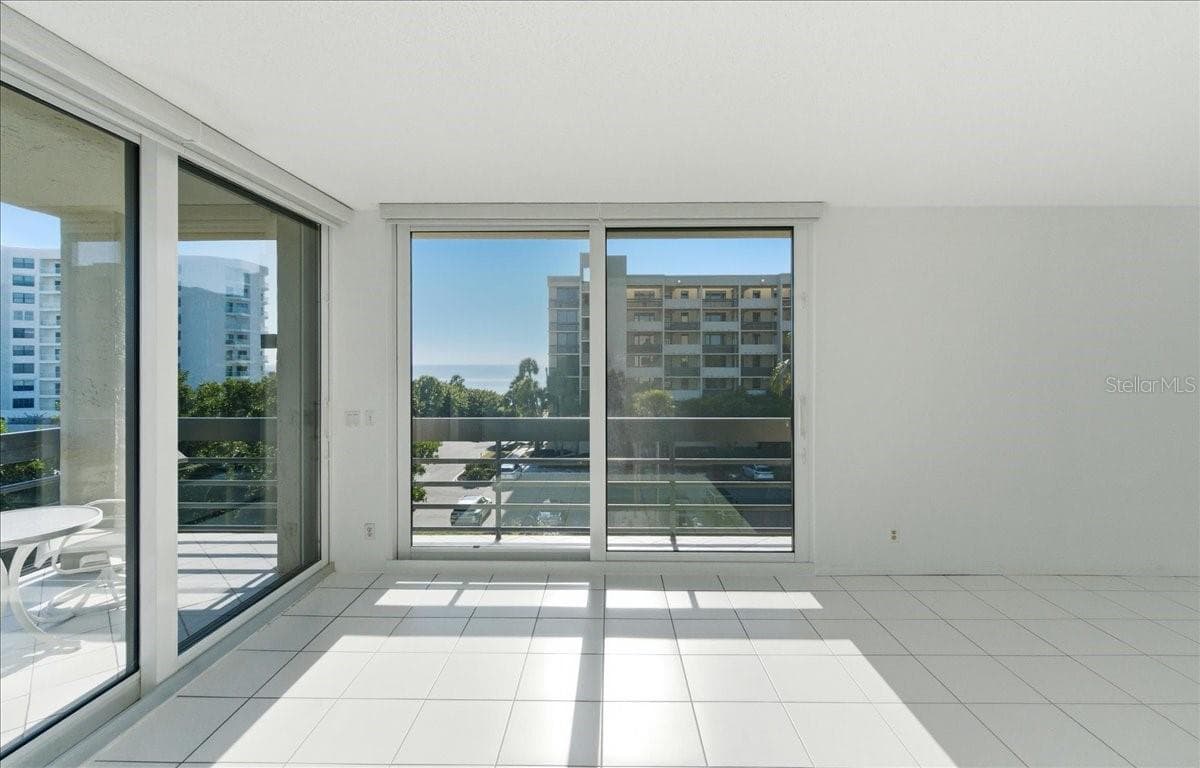 Condominium at 1065 GULF OF MEXICO DR #305, LONGBOAT KEY, photo 18 of 52