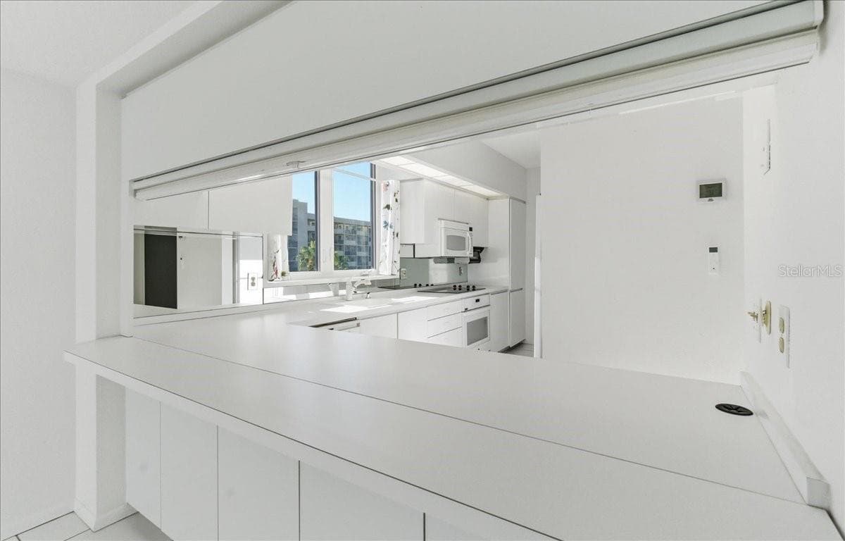 Condominium at 1065 GULF OF MEXICO DR #305, LONGBOAT KEY, photo 19 of 52