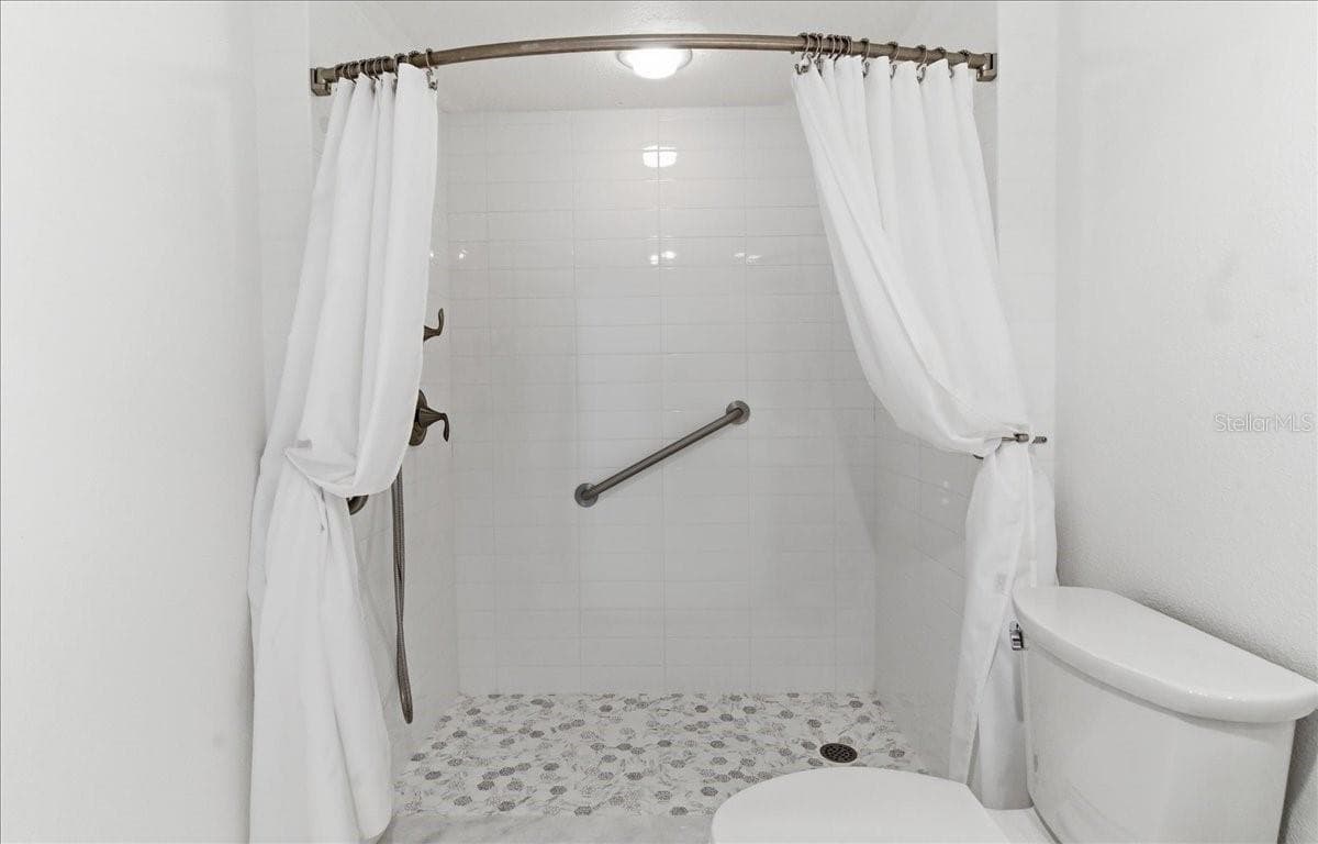 Condominium at 1065 GULF OF MEXICO DR #305, LONGBOAT KEY, photo 35 of 52