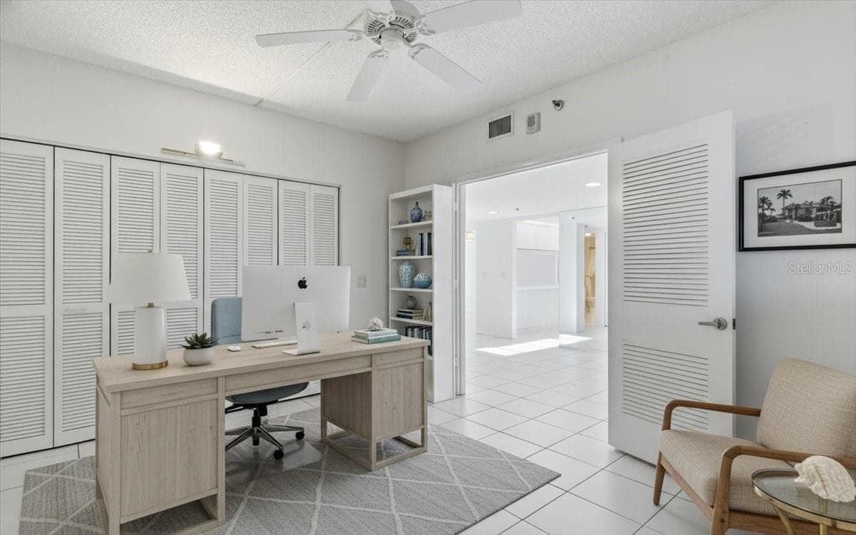 virtual staging - 1065 GULF OF MEXICO DR #305, LONGBOAT KEY