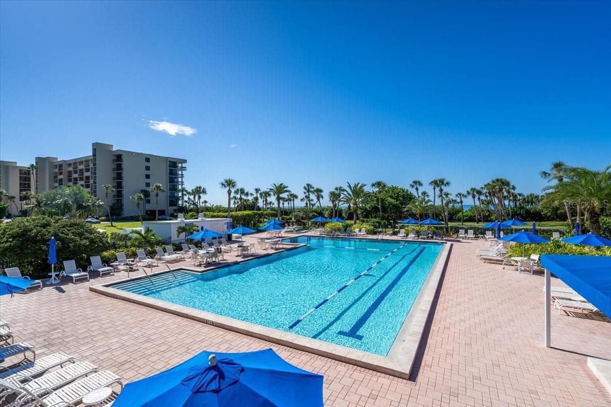 Condominium at 1065 GULF OF MEXICO DR #305, LONGBOAT KEY, photo 42 of 52