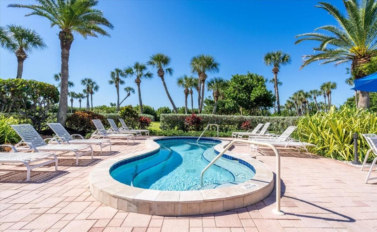 Condominium at 1065 GULF OF MEXICO DR #305, LONGBOAT KEY, photo 43 of 52