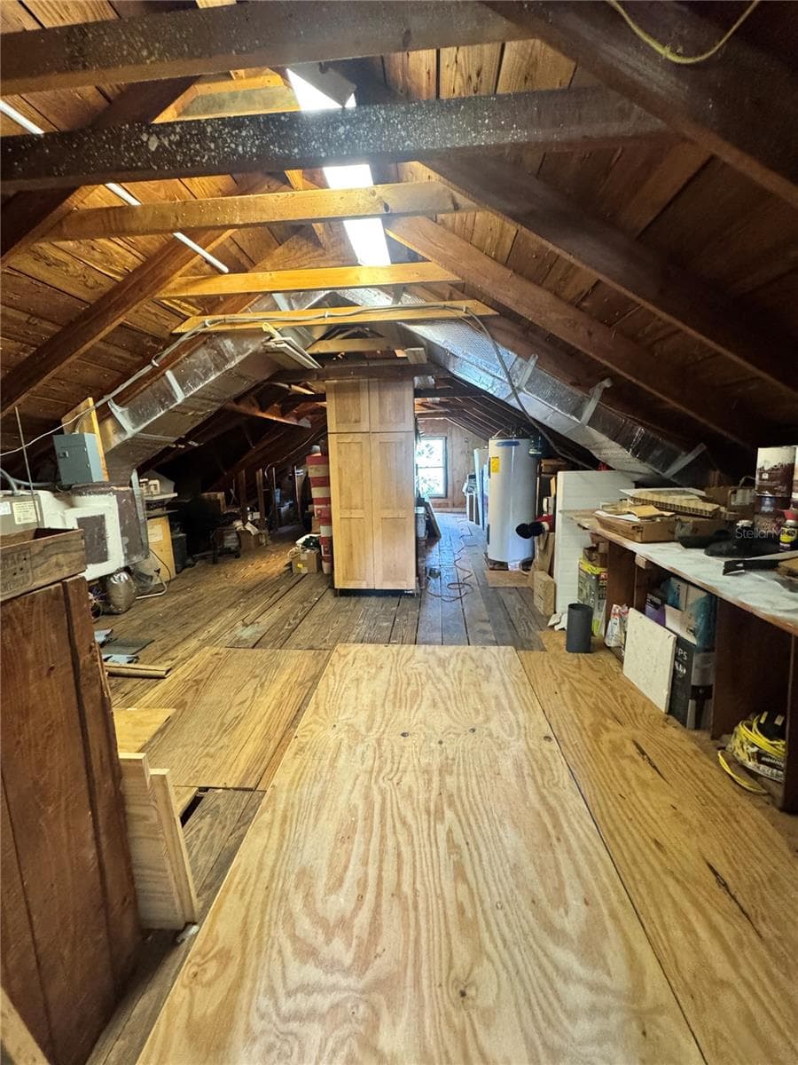 Unfinished Attic - Expansion Space - SNELLS C PERRY NORTH SHORE ADD REP, ST PETERSBURG