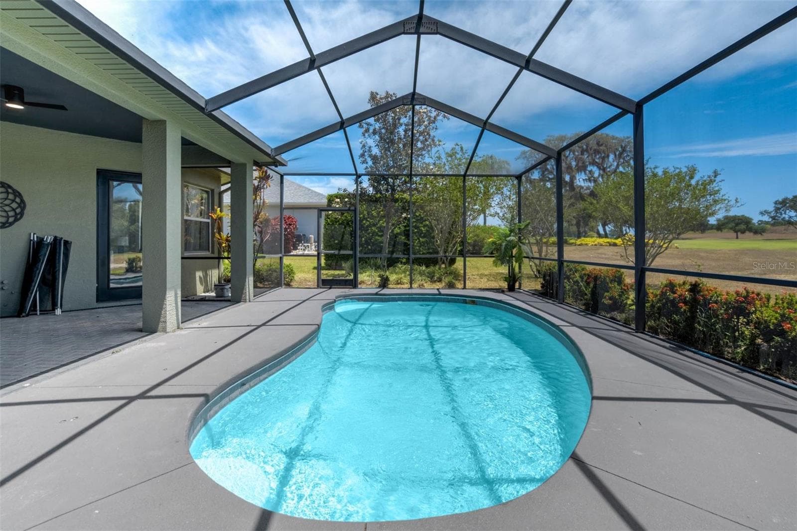 Pool View - 655 WHISPER WOODS DR, LAKELAND