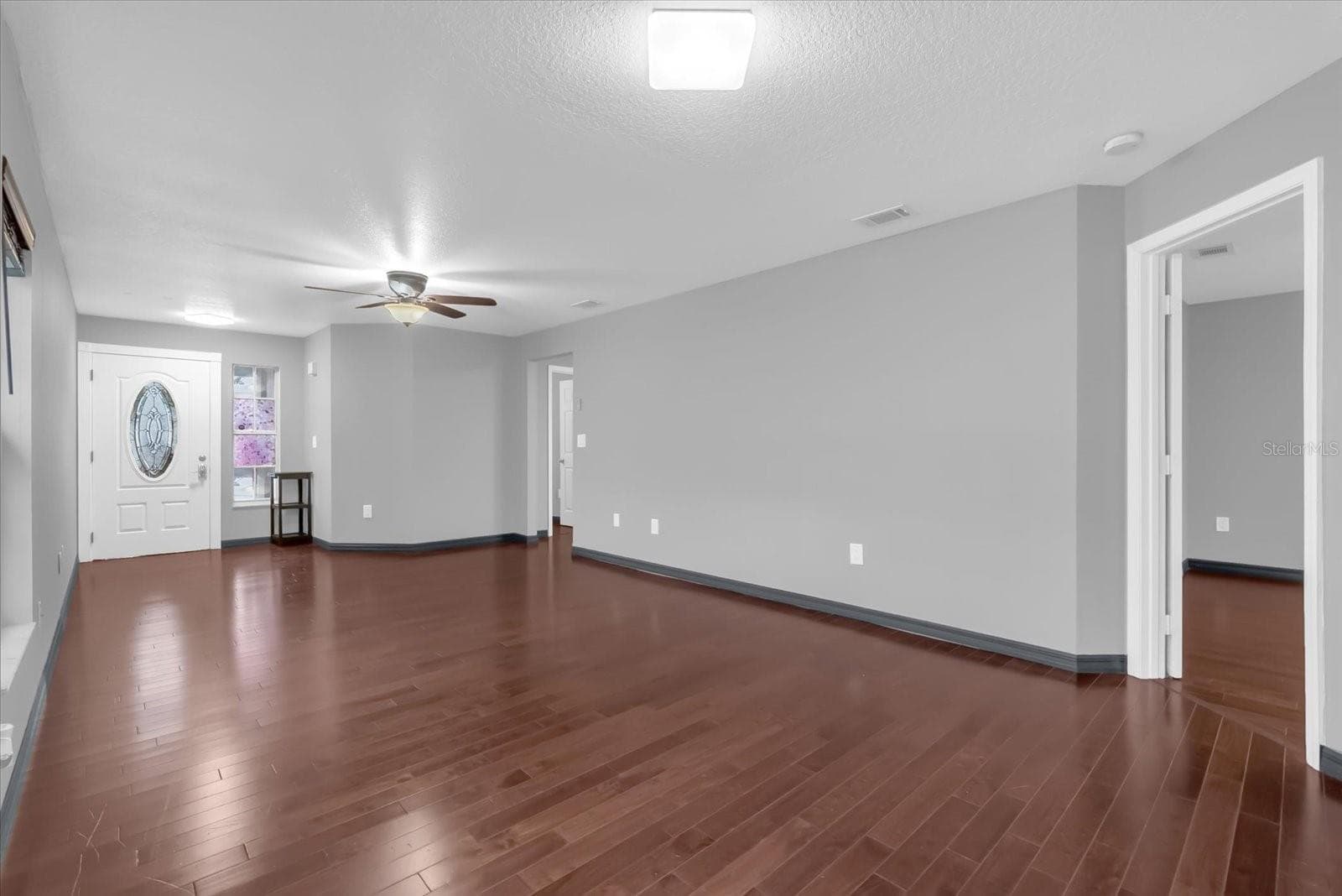 Single Family Residence at 405 LATONIA ST, KISSIMMEE, photo 8 of 32