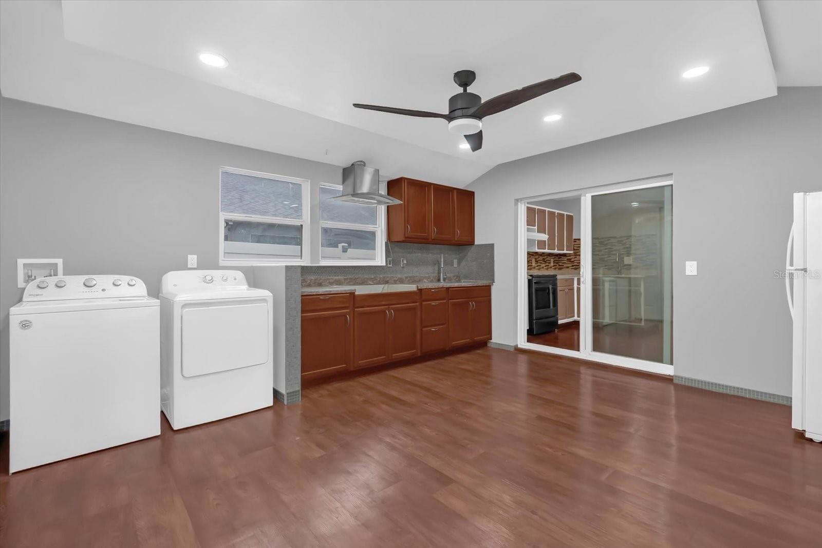 Single Family Residence at 405 LATONIA ST, KISSIMMEE, photo 14 of 32