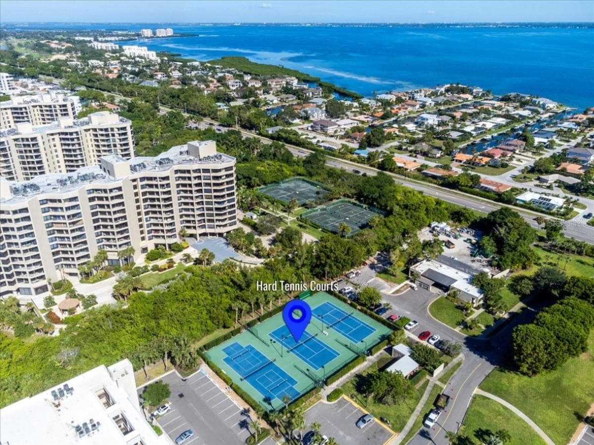 tennis and pickleball - 1065 GULF OF MEXICO DR #305, LONGBOAT KEY