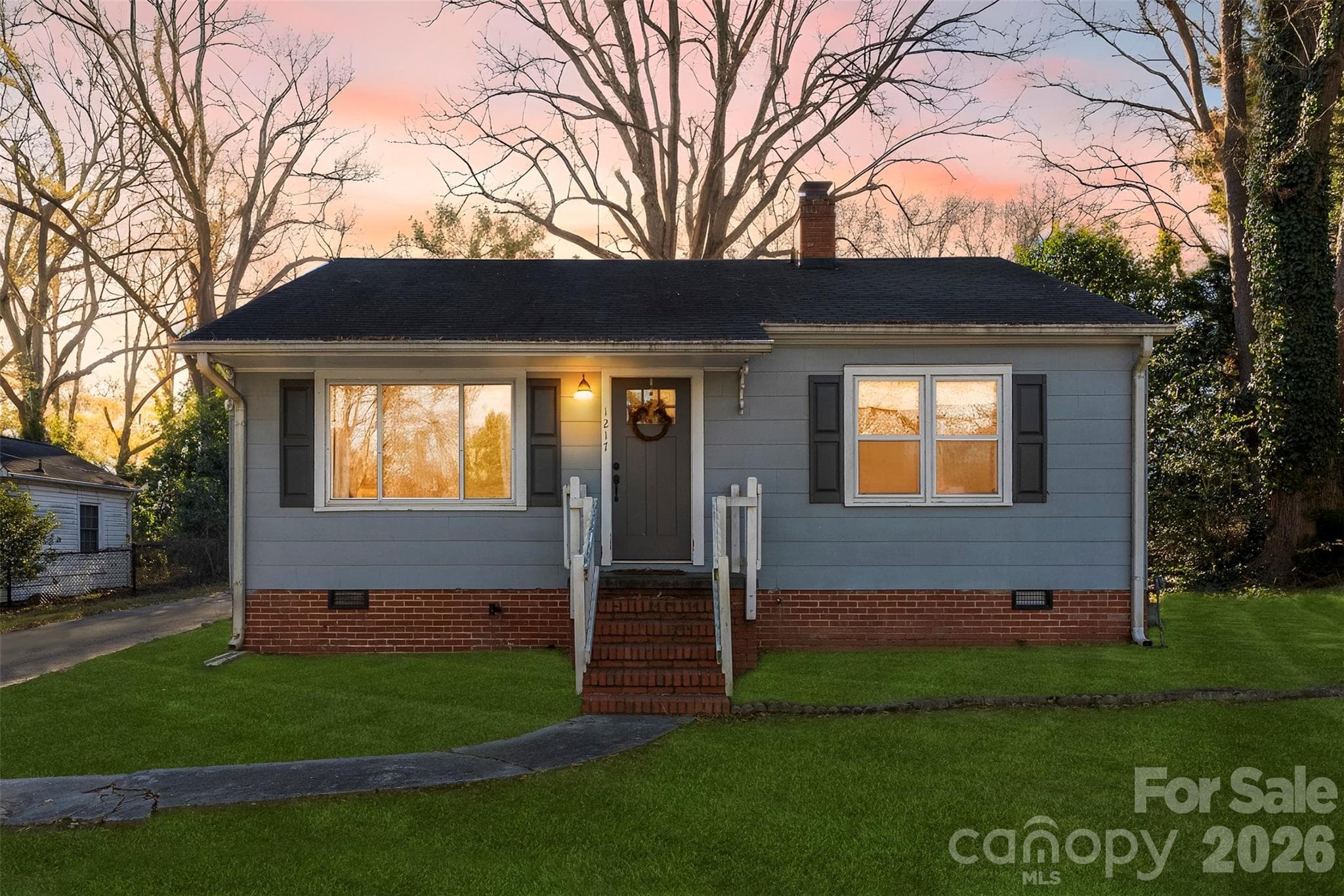 Single Family Residence at Gastonia, photo 5 of 25
