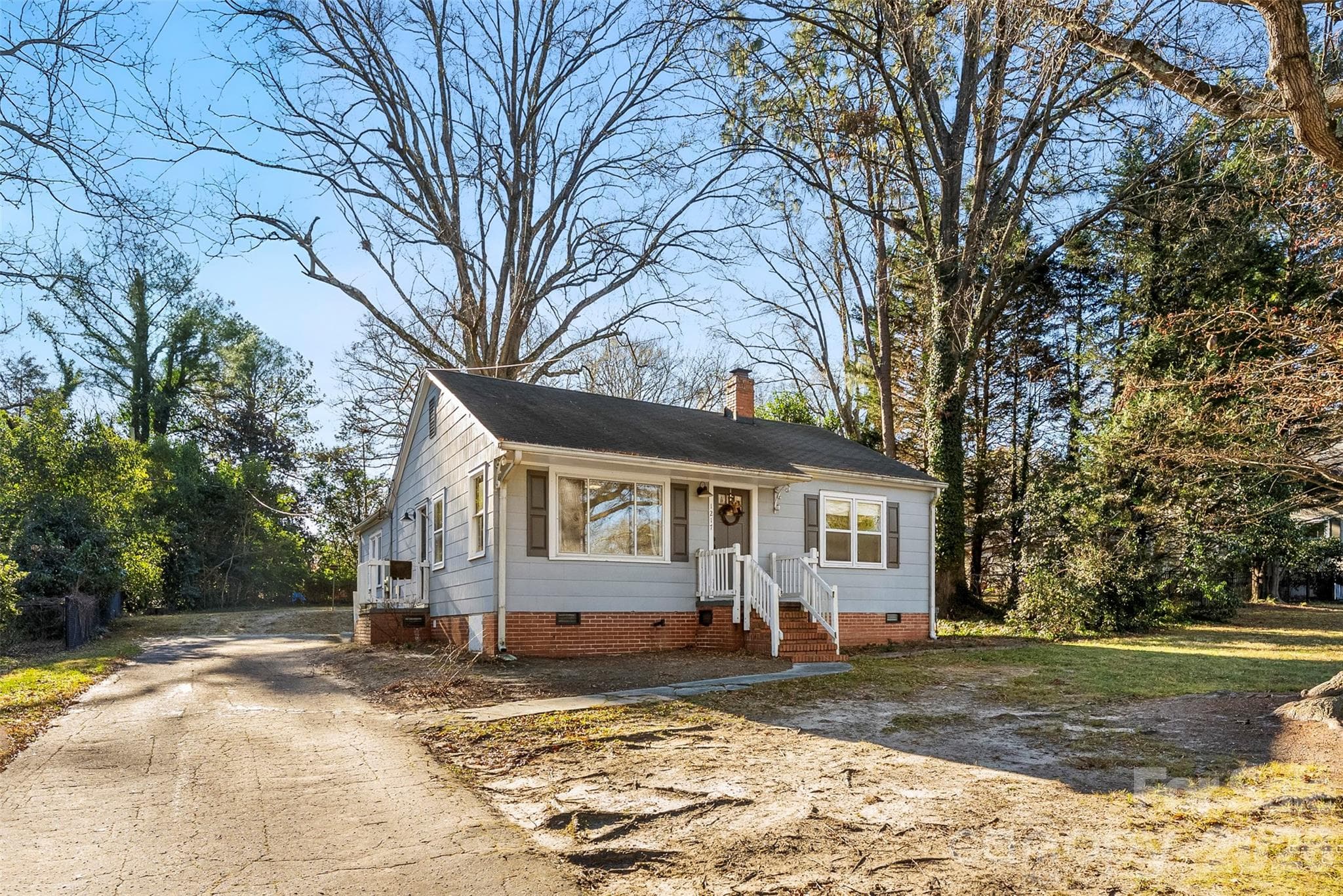 Single Family Residence at Gastonia, photo 2 of 25