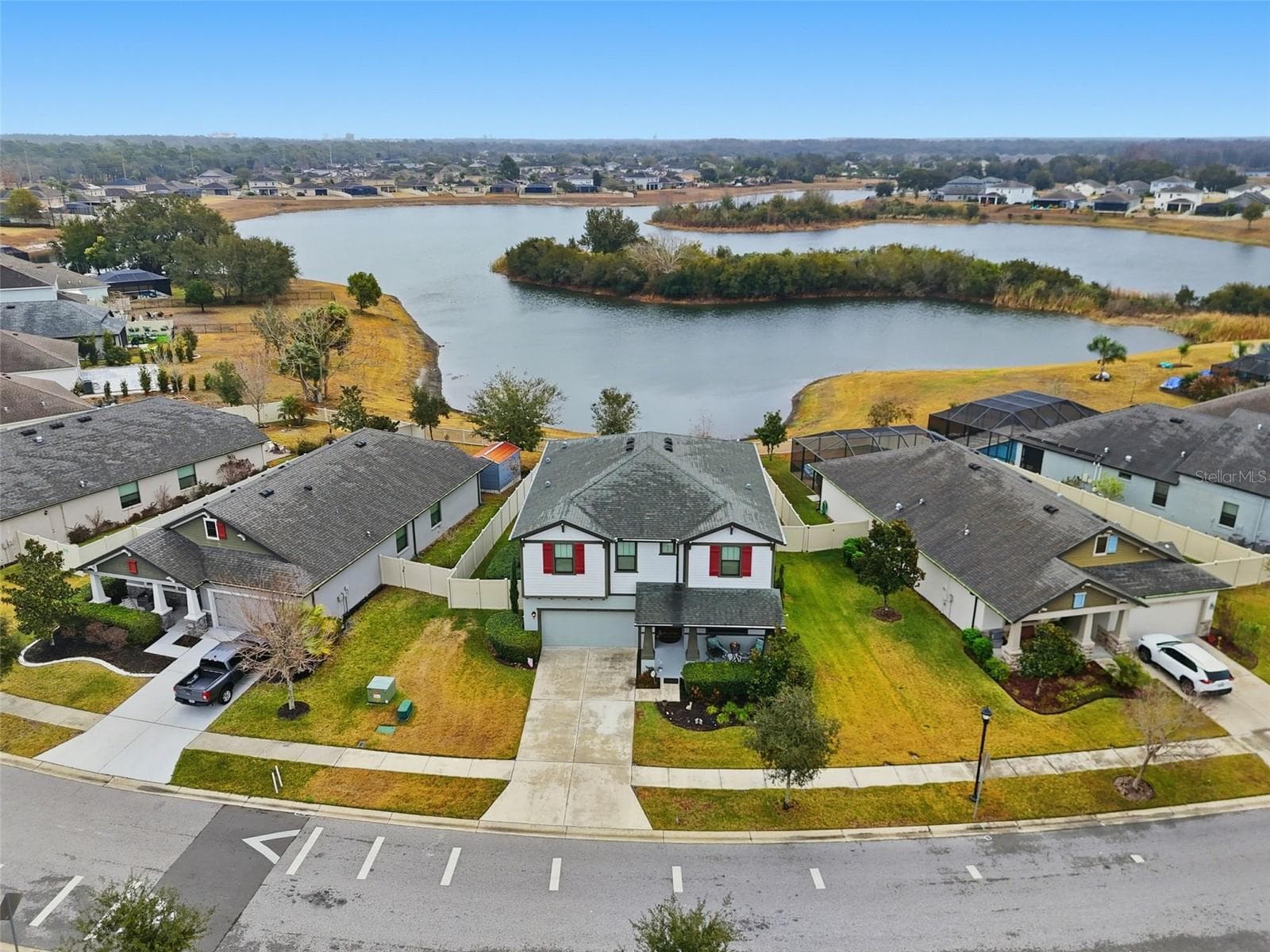 Single Family Residence at 13338 NEWPORT SHORES DR, HUDSON, photo 8 of 68