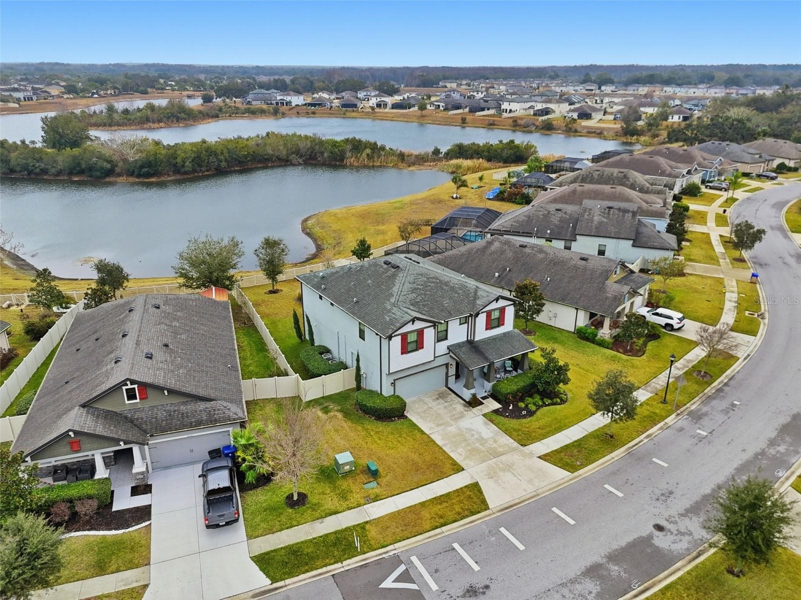 Single Family Residence at 13338 NEWPORT SHORES DR, HUDSON, photo 9 of 68