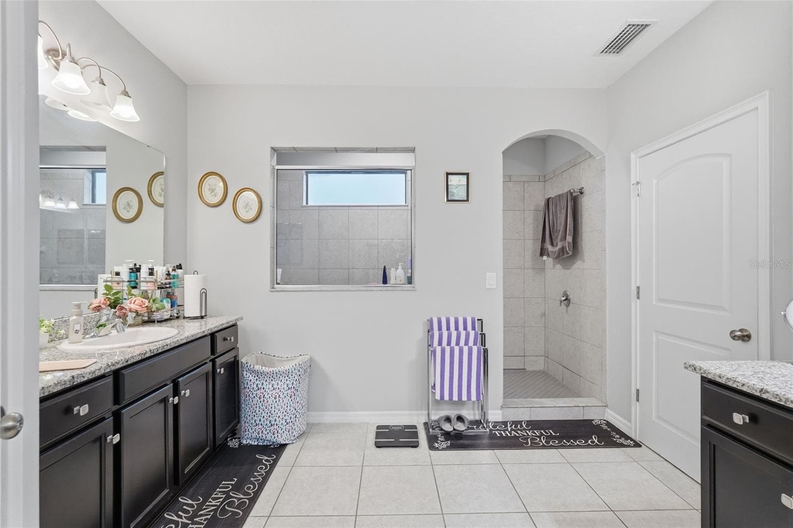 Single Family Residence at 13338 NEWPORT SHORES DR, HUDSON, photo 26 of 68
