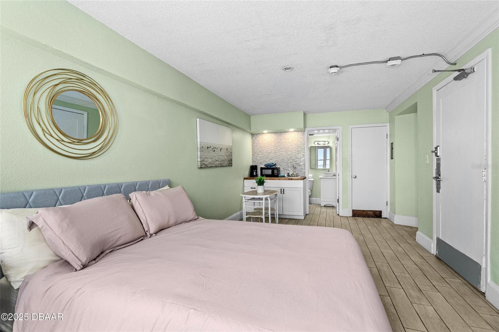 Condo - Hotel at 2301 S ATLANTIC AVE #501, DAYTONA BEACH, photo 12 of 32