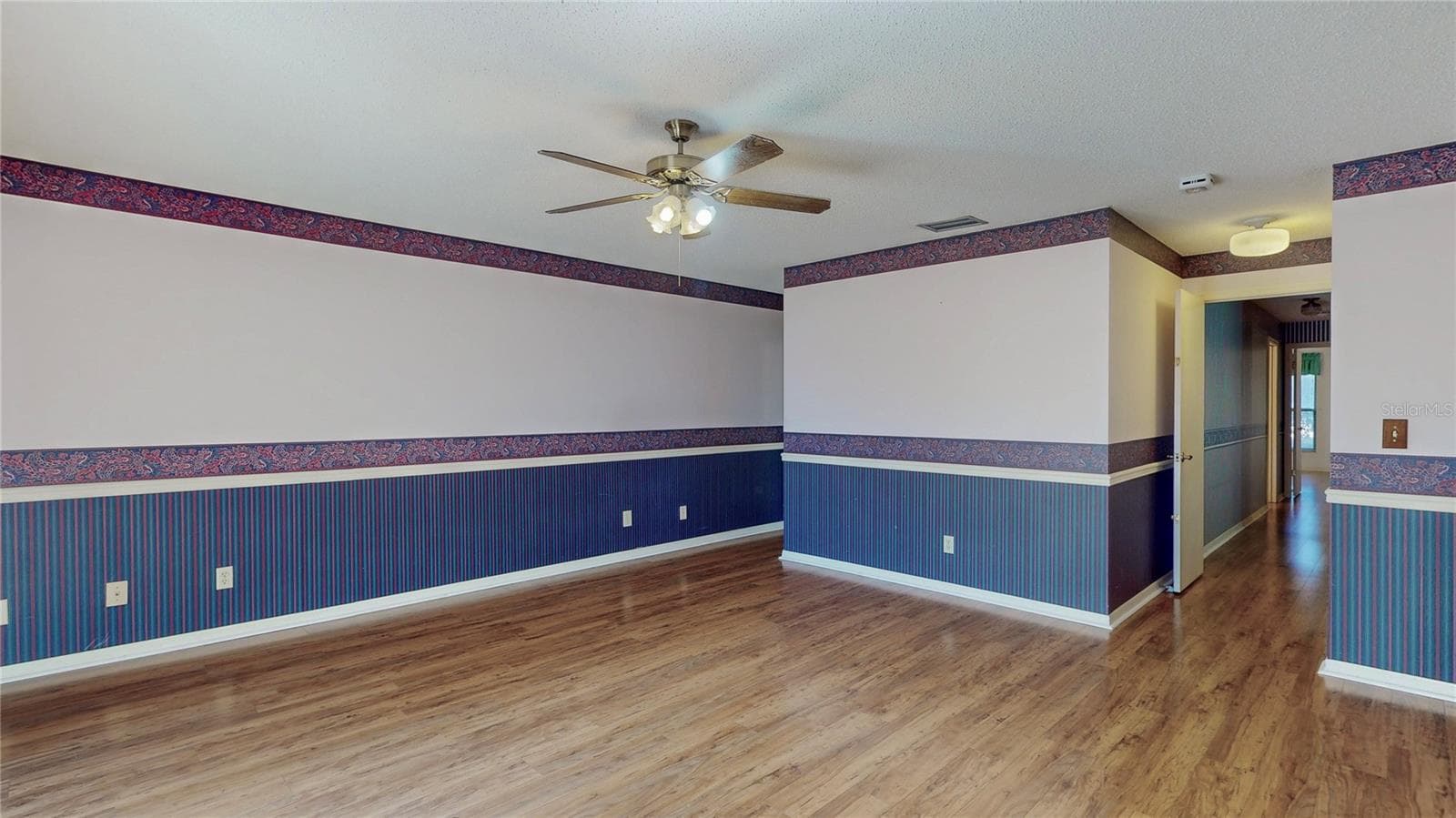 Single Family Residence at 13 HERMOSA DR, EUSTIS, photo 27 of 65