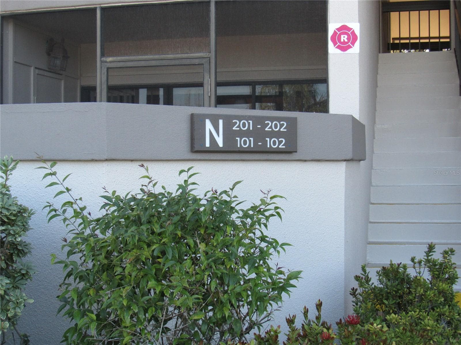 1515 FORREST NELSON BLVD #N201