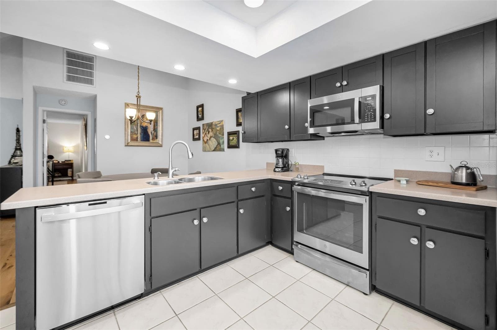 Updated Kitchen in 2024! - 3351 LORI LN #3351, NEW PORT RICHEY
