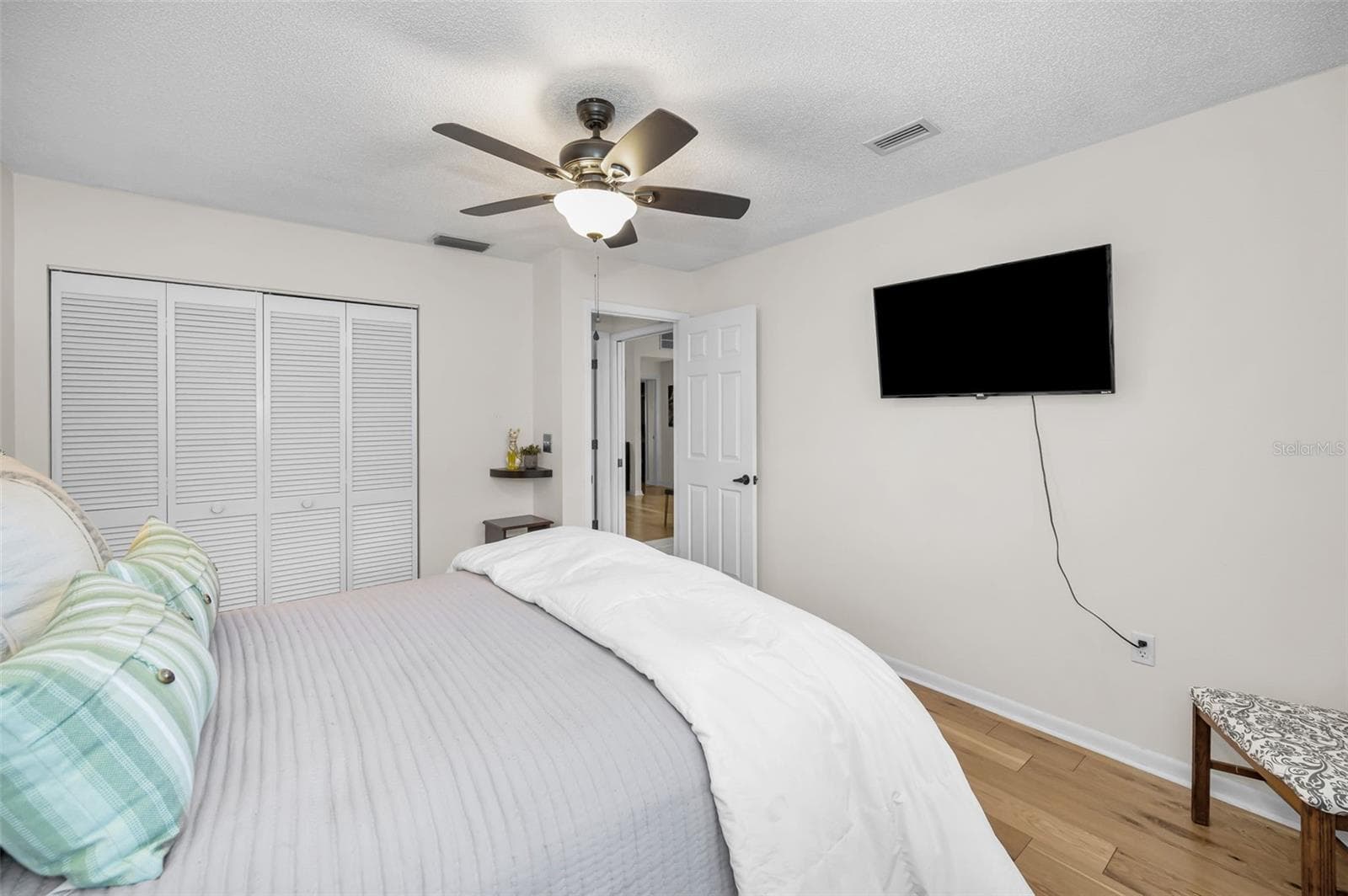Condominium at 3351 LORI LN #3351, NEW PORT RICHEY, photo 28 of 50