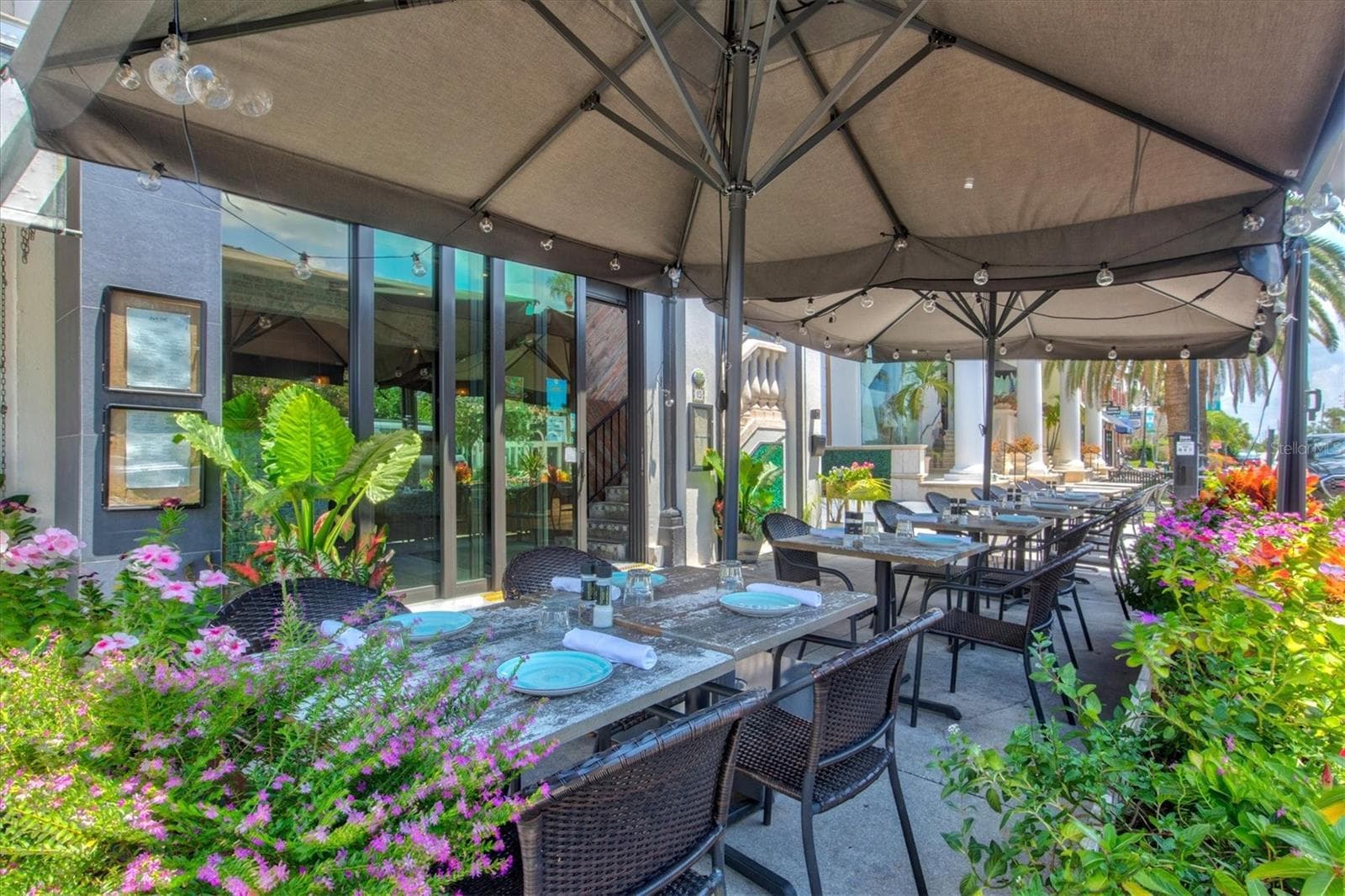 Sidewalk Dining on Main Street around the corner - 50 CENTRAL AVE #15A, SARASOTA