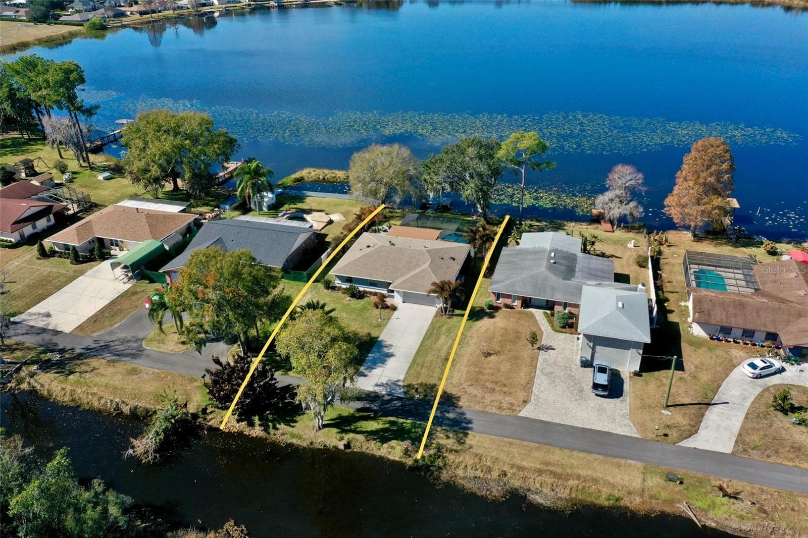 Single Family Residence at 601 LAKE PANSY DR NW, WINTER HAVEN, photo 2 of 48
