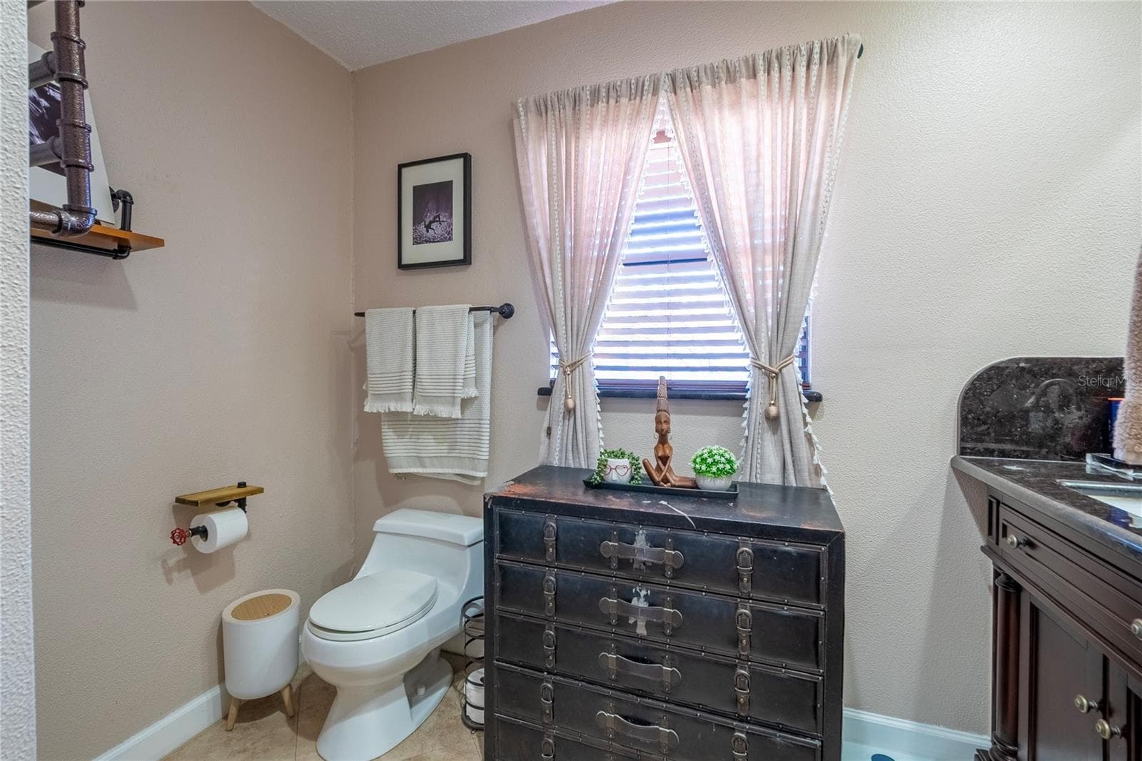 Single Family Residence at 2300 37TH AVE N, ST PETERSBURG, photo 24 of 52
