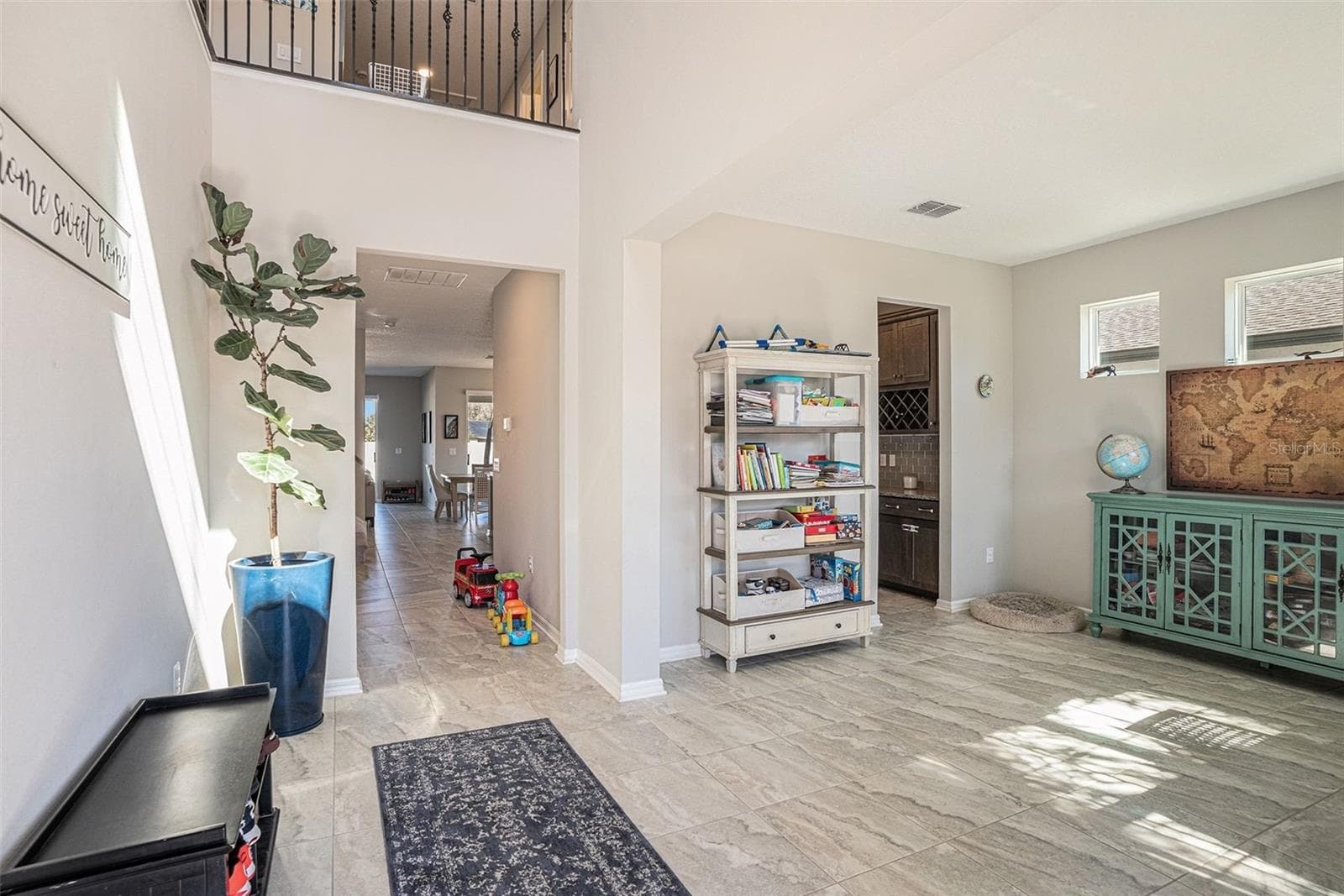 Single Family Residence at 13362 SAGE HOLLOW AVE, RIVERVIEW, photo 3 of 36